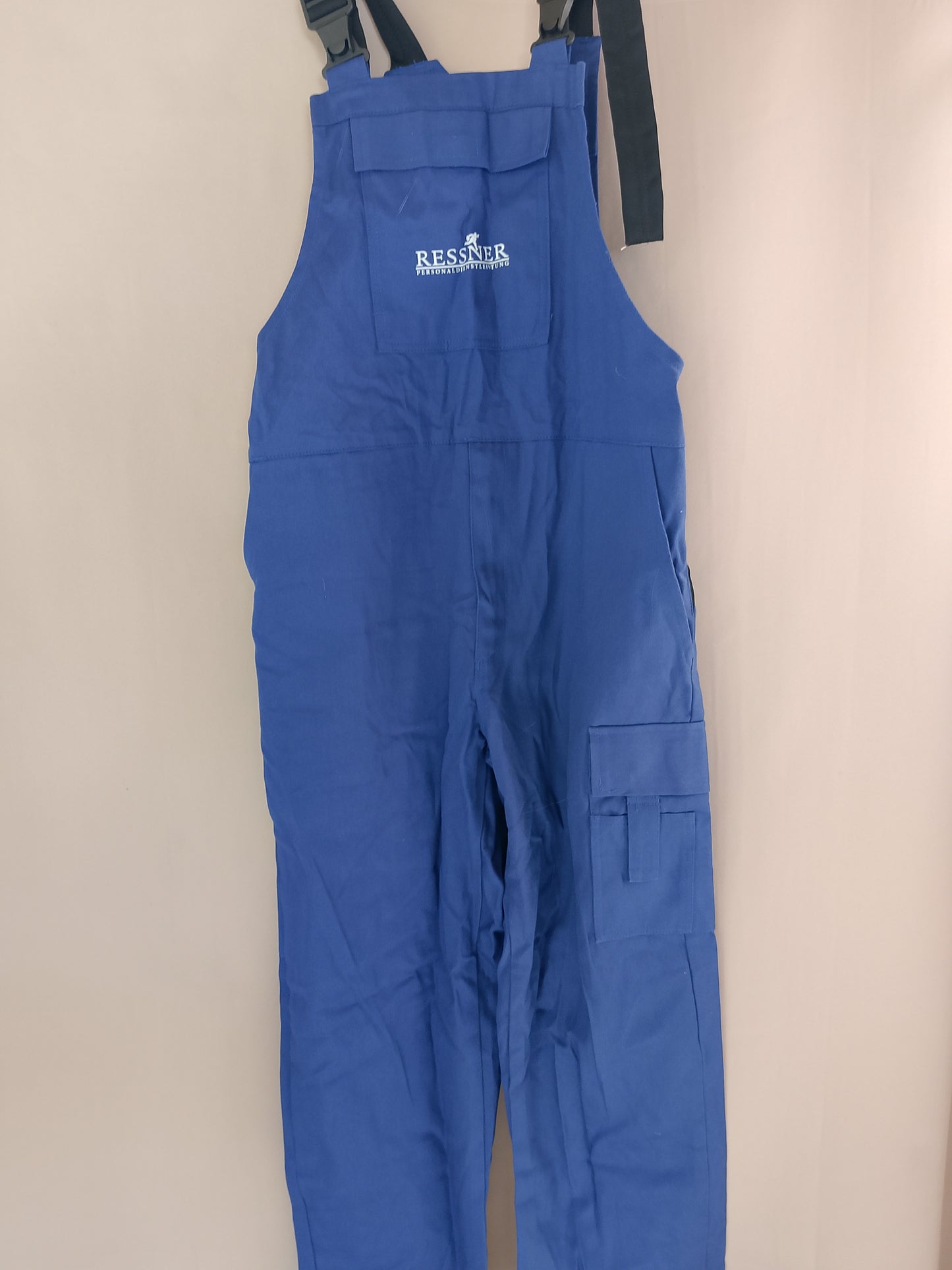 Salopetă de lucru cu bretele RESSNER WORKWEAR - Rezistență, funcționalitate și durabilitate!