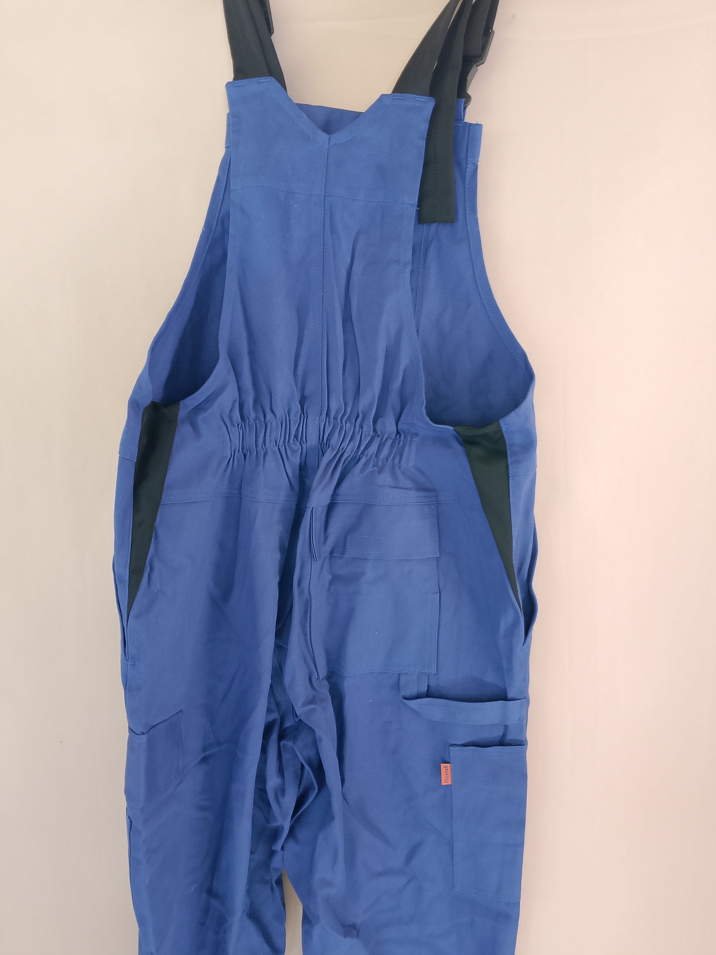 Salopetă de lucru cu bretele RESSNER WORKWEAR - Rezistență, funcționalitate și durabilitate!
