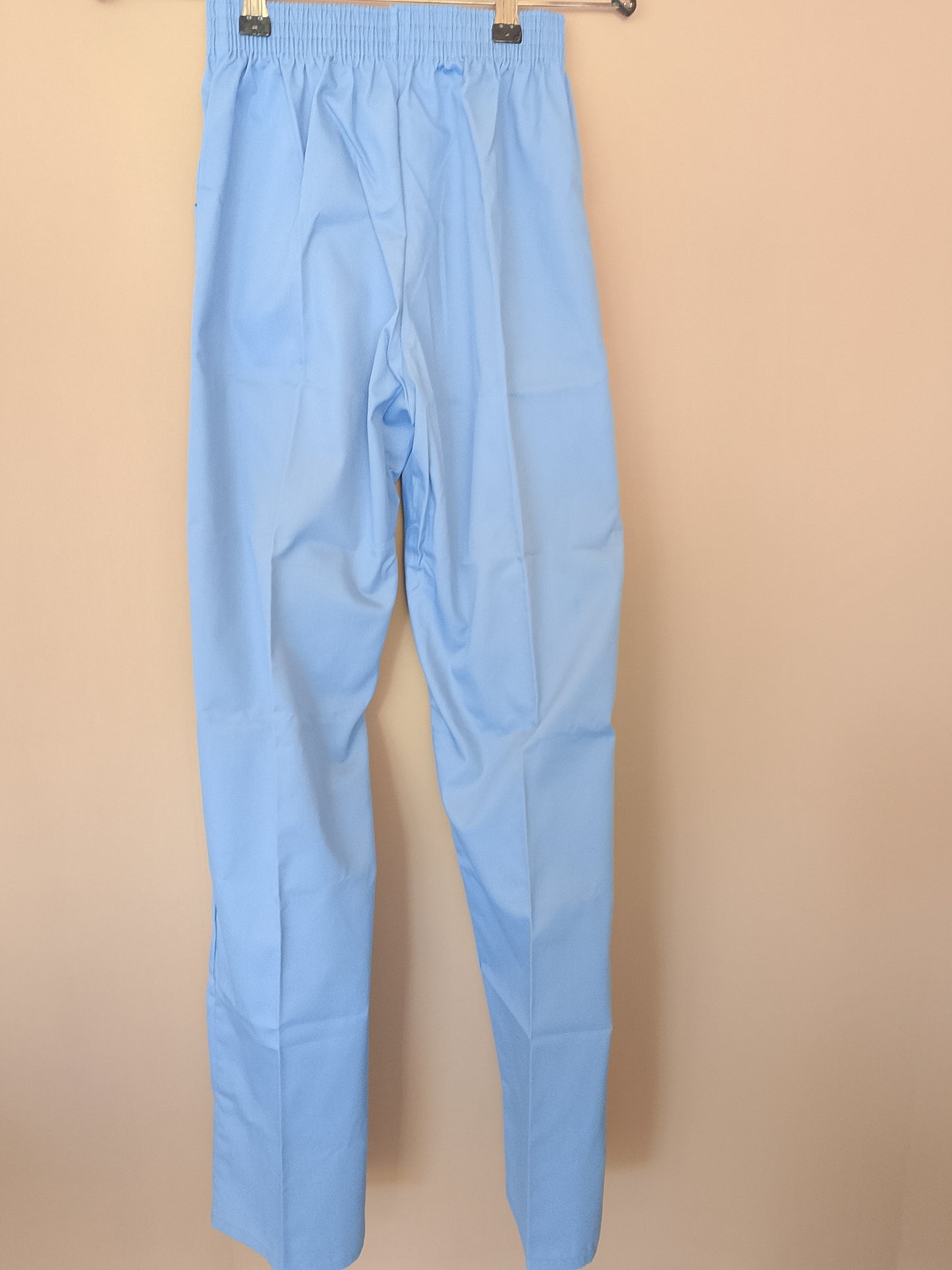 Pantaloni de uniformă medicală/de lucru, albastru deschis - Confort și igienă în orice mediu de lucru!