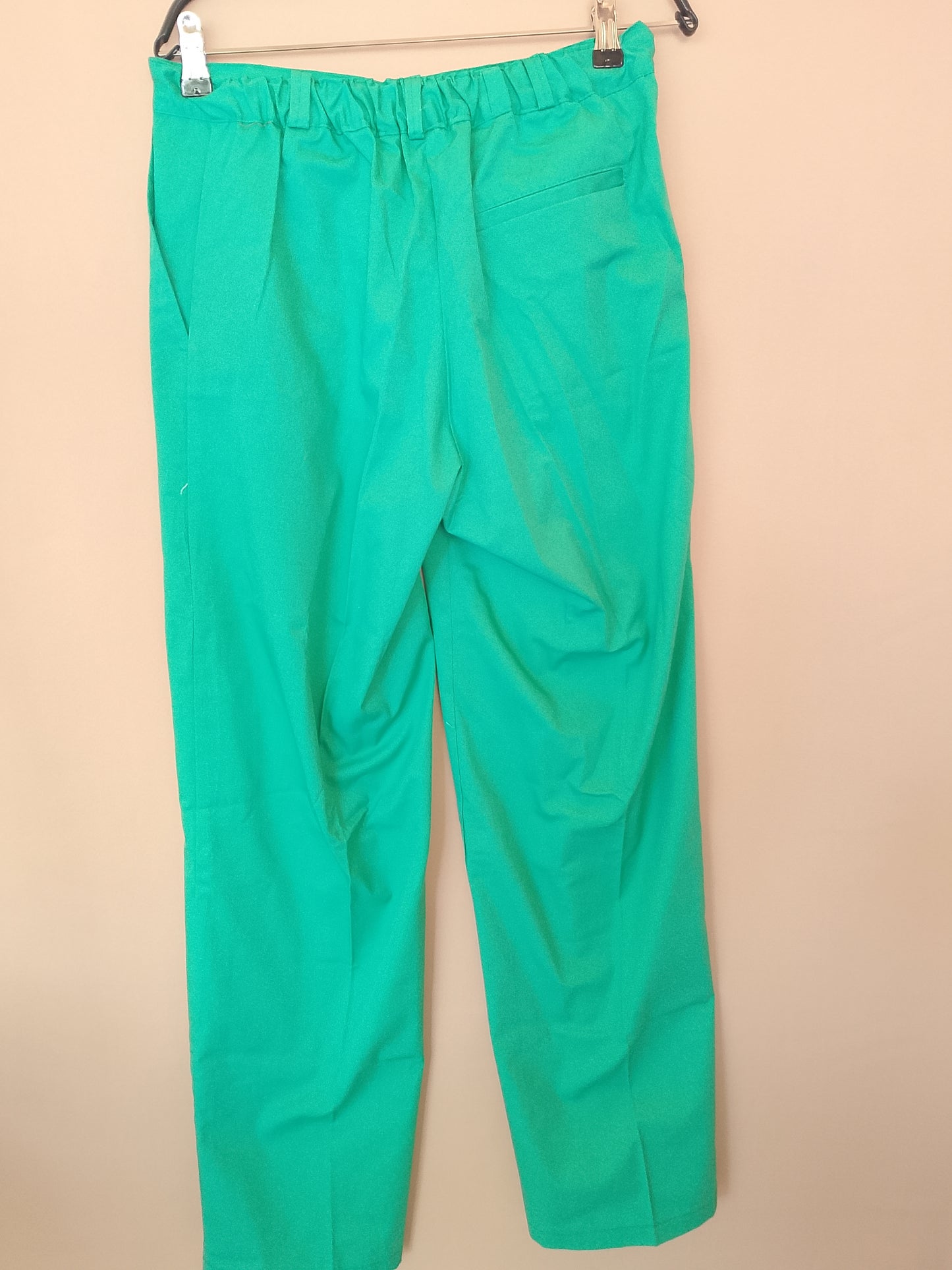 Pantaloni de lucru verde-neon, mărimea 42 - Fii vizibil și în siguranță la locul de muncă!