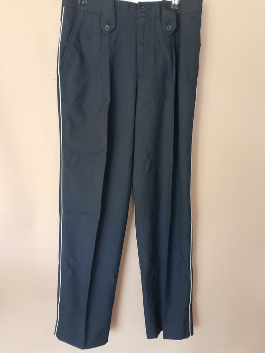Pantaloni formali "Mallorca Vestuaris" - Eleganță și stil clasic
