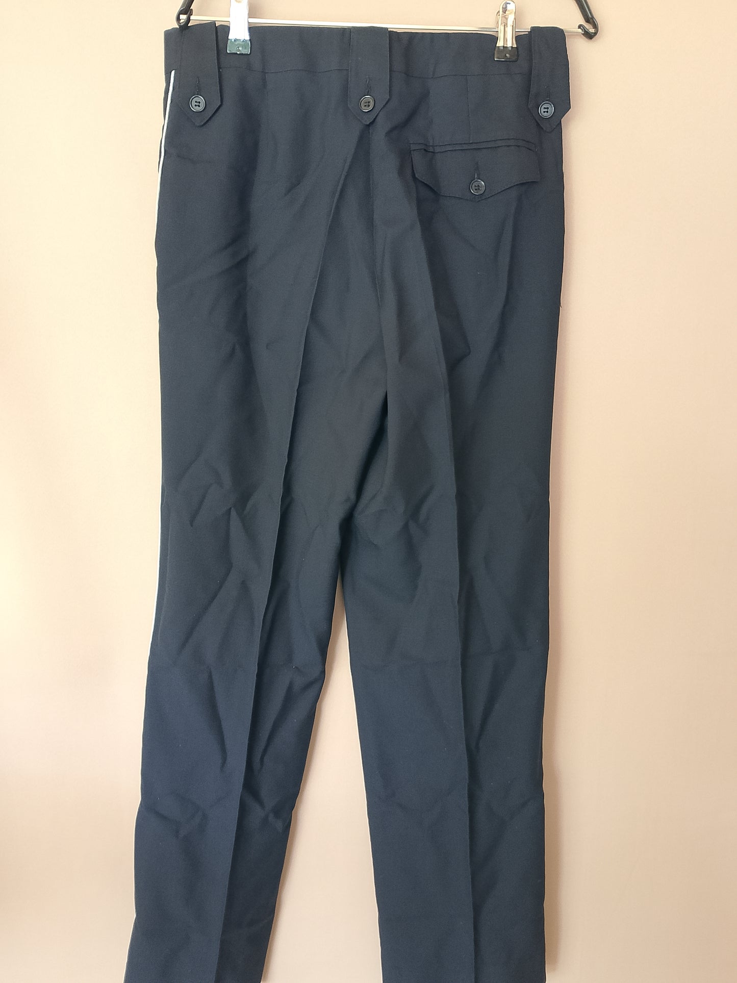 Pantaloni formali "Mallorca Vestuaris" - Eleganță și stil clasic