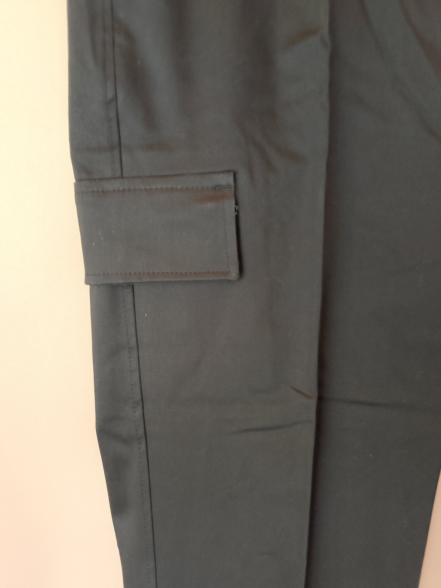 Pantaloni cargo profesionali - Confort și durabilitate sporită