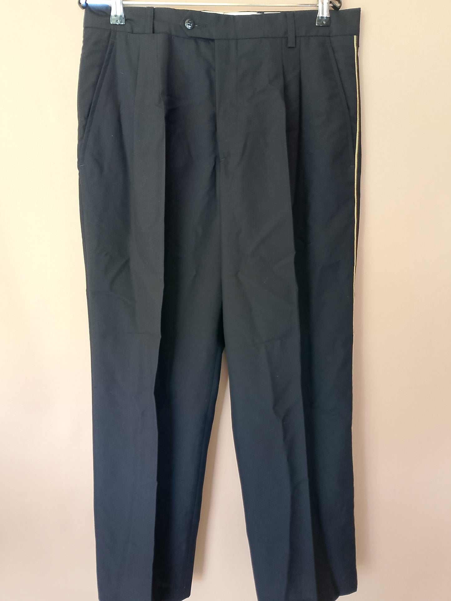 Pantaloni uniformă "J&MA'S UNIFORMES" - Calitate superioară pentru profesioniști. Marime 42.