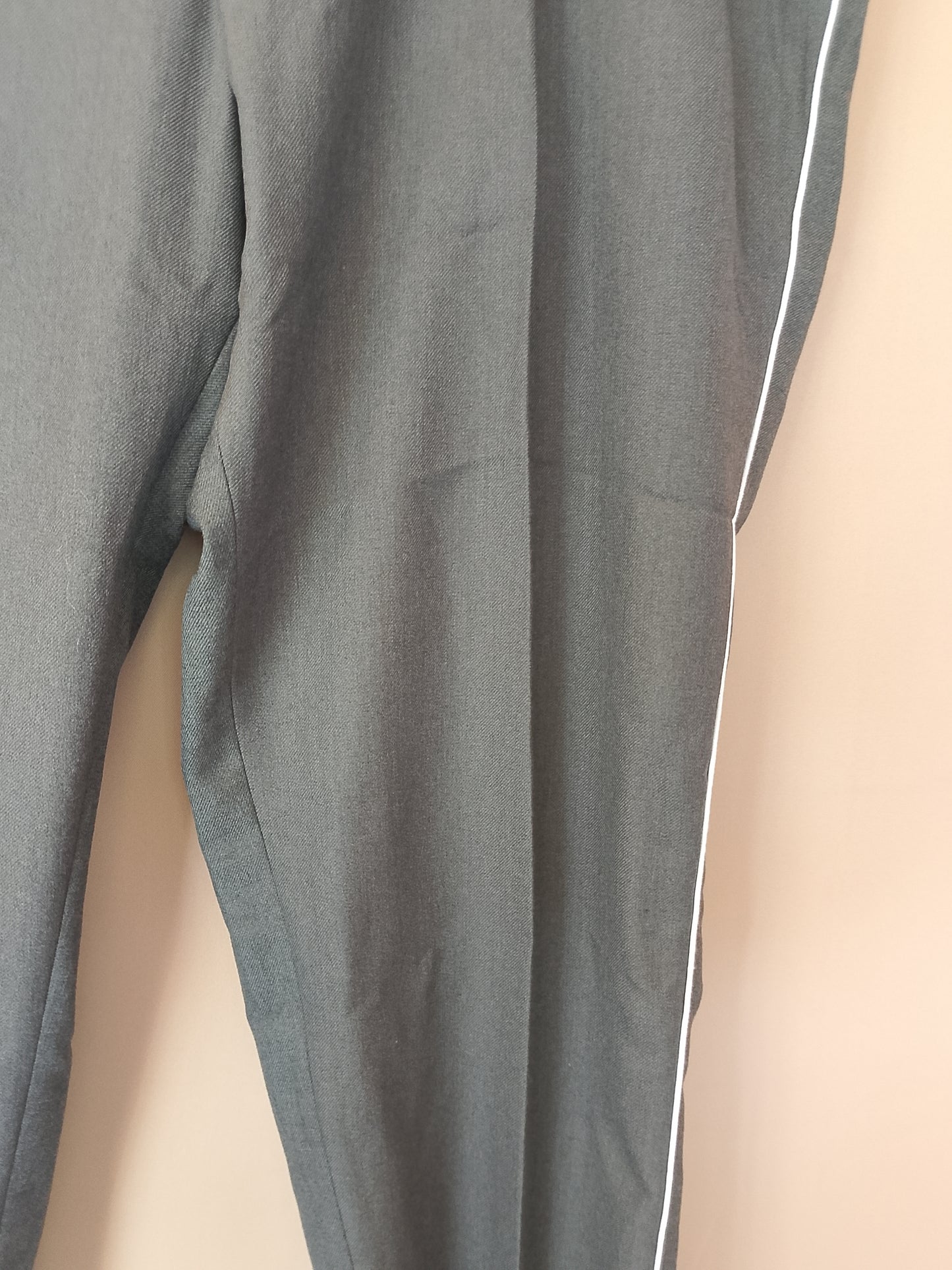 Pantaloni uniformă "FJ S.E.C.I.S.A. Uniformes" - Calitate superioară pentru profesioniști. Marime 62.