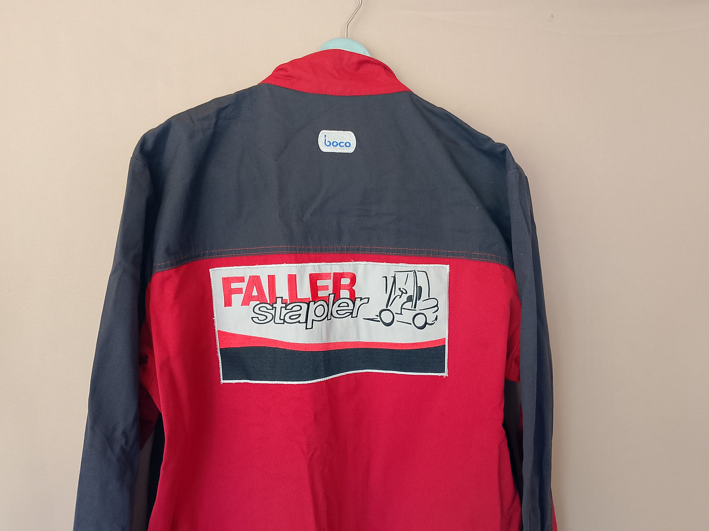 Geacă de lucru Faller, roșu și gri - Protecție și stil pe șantier sau în atelier!