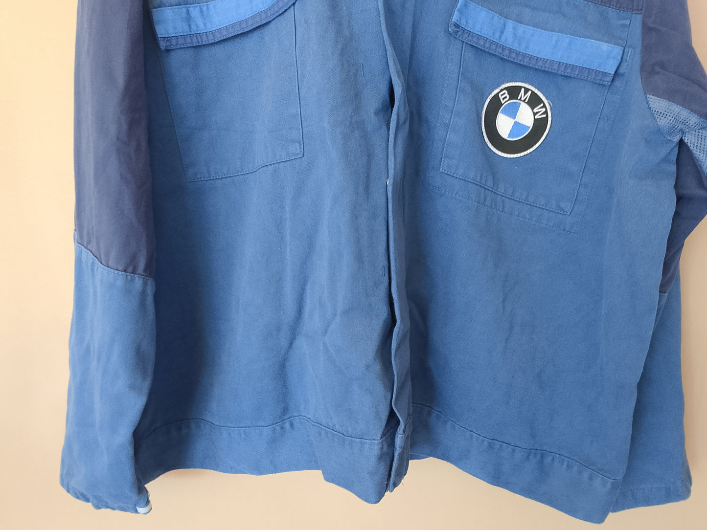 Jacheta de lucru BMW, model bicolora, albastru - Un accesoriu unic pentru pasionații de auto! Marime 56/58