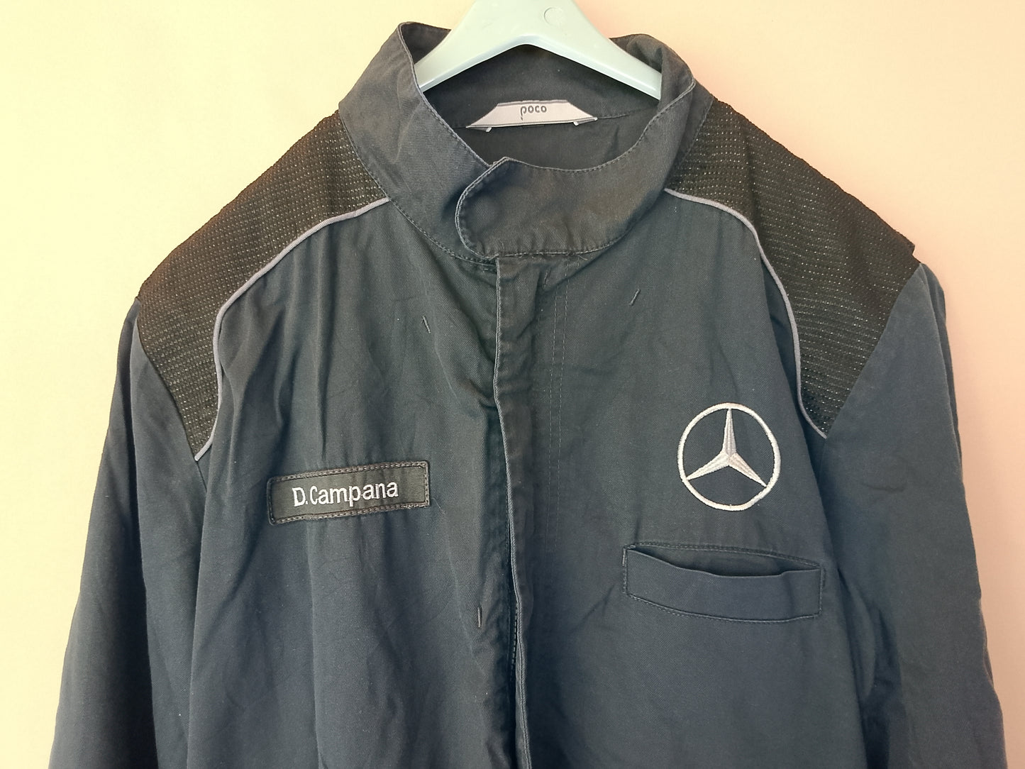 Geacă de lucru Mercedes-Benz, neagră, model exclusivist - Eleganță și performanță!