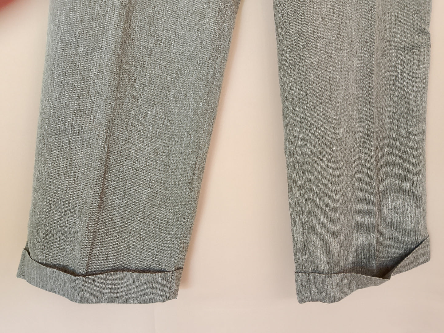 Pantaloni eleganți de damă, gri texturat, mărimea 52, DIBUTTI - Eleganță și confort la un preț imbatabil!