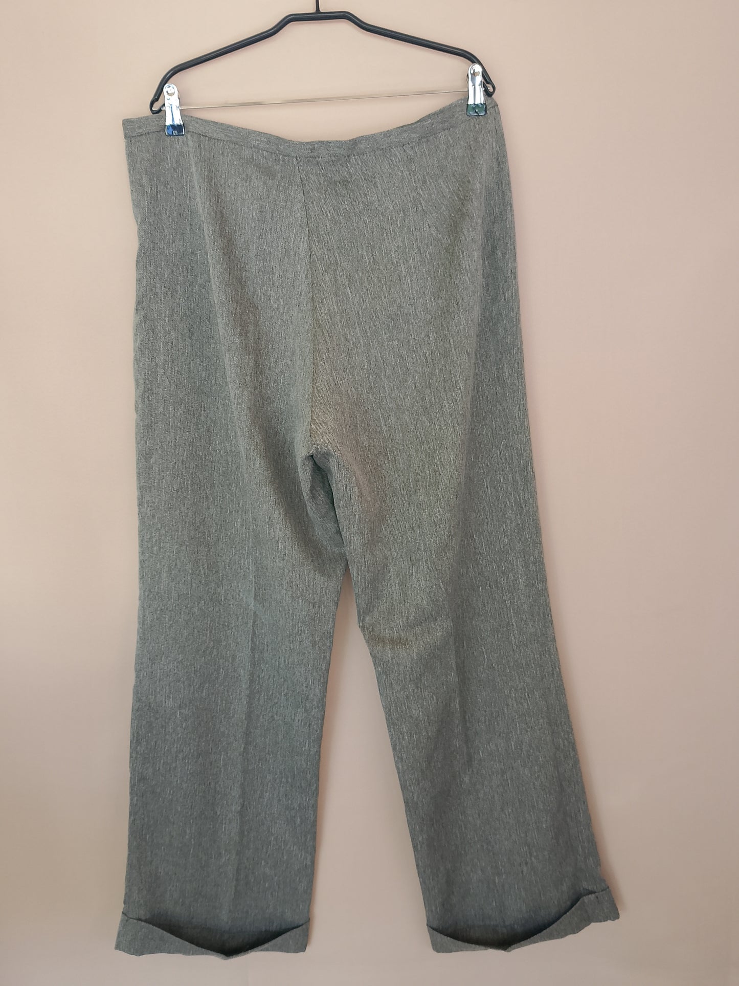 Pantaloni eleganți de damă, gri texturat, mărimea 52, DIBUTTI - Eleganță și confort la un preț imbatabil!