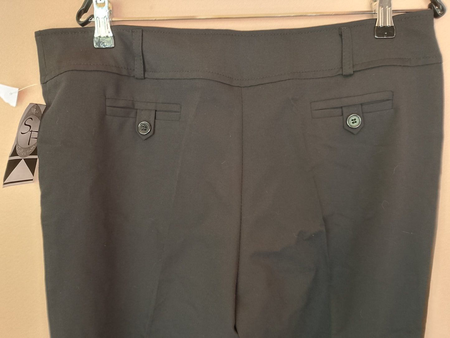 Pantaloni de damă eleganți, negri, mărimea 46 - Perfecți pentru o ținută office sau de seară!