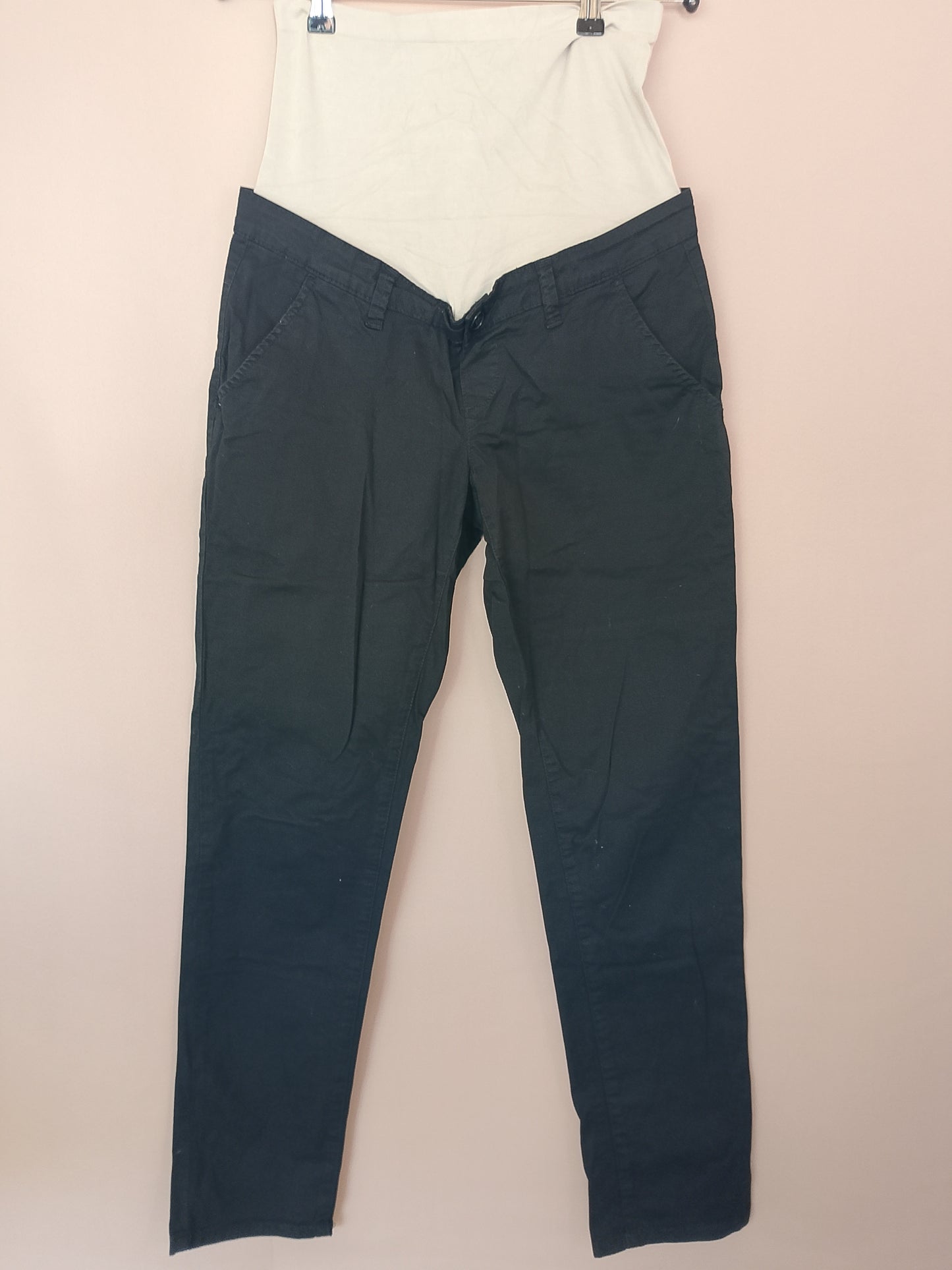 Pantaloni de maternitate Zalando Essentials, negri, model chino - Confort și stil modern pentru viitoarele mămici! Marime S