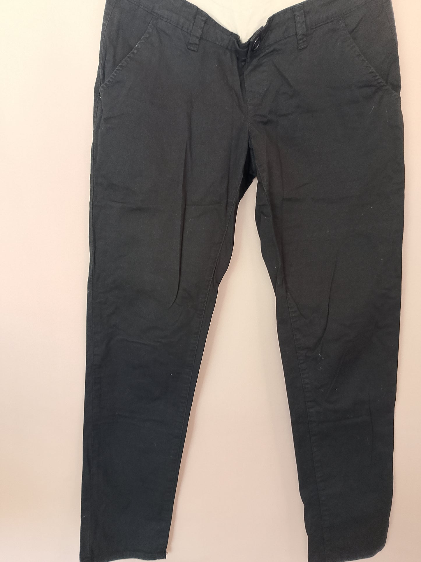 Pantaloni de maternitate Zalando Essentials, negri, model chino - Confort și stil modern pentru viitoarele mămici! Marime S