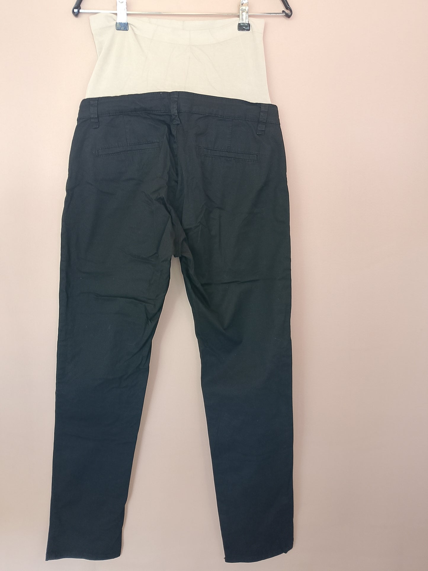 Pantaloni de maternitate Zalando Essentials, negri, model chino - Confort și stil modern pentru viitoarele mămici! Marime S