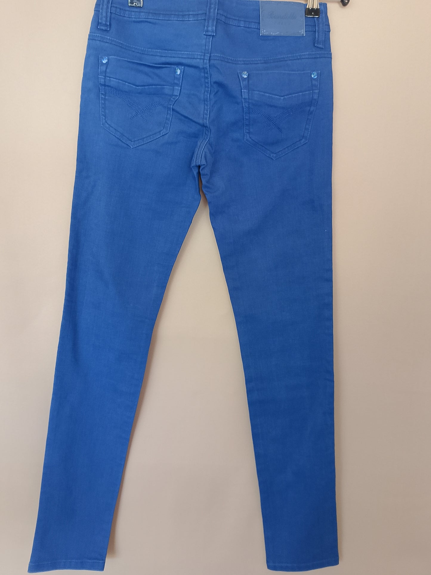 Pantaloni de damă, denim, albastru închis - Model clasic și versatil. Marime 38