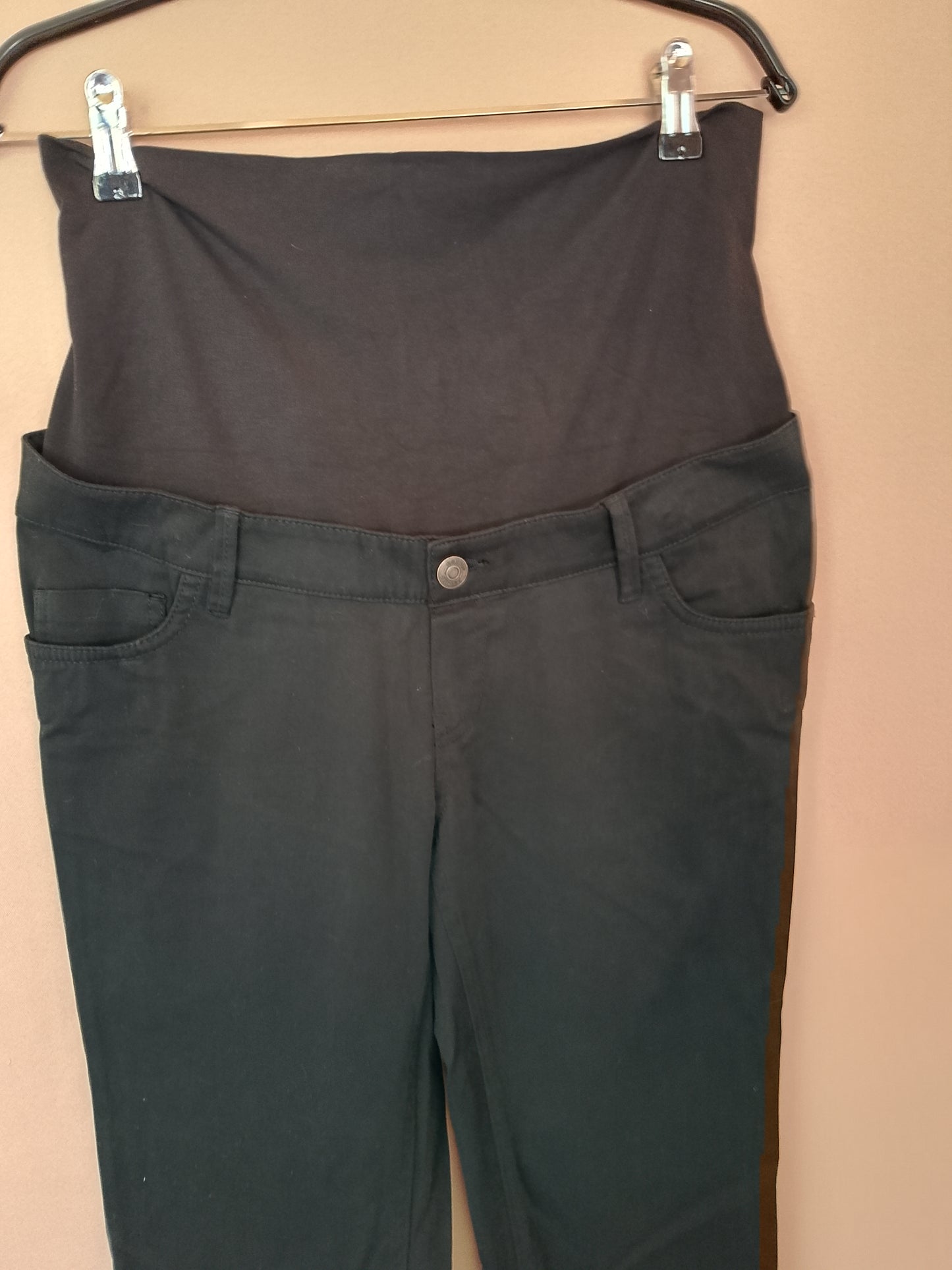 Eleganță și confort de neegalat: pantaloni negri de maternitate! Marime 34