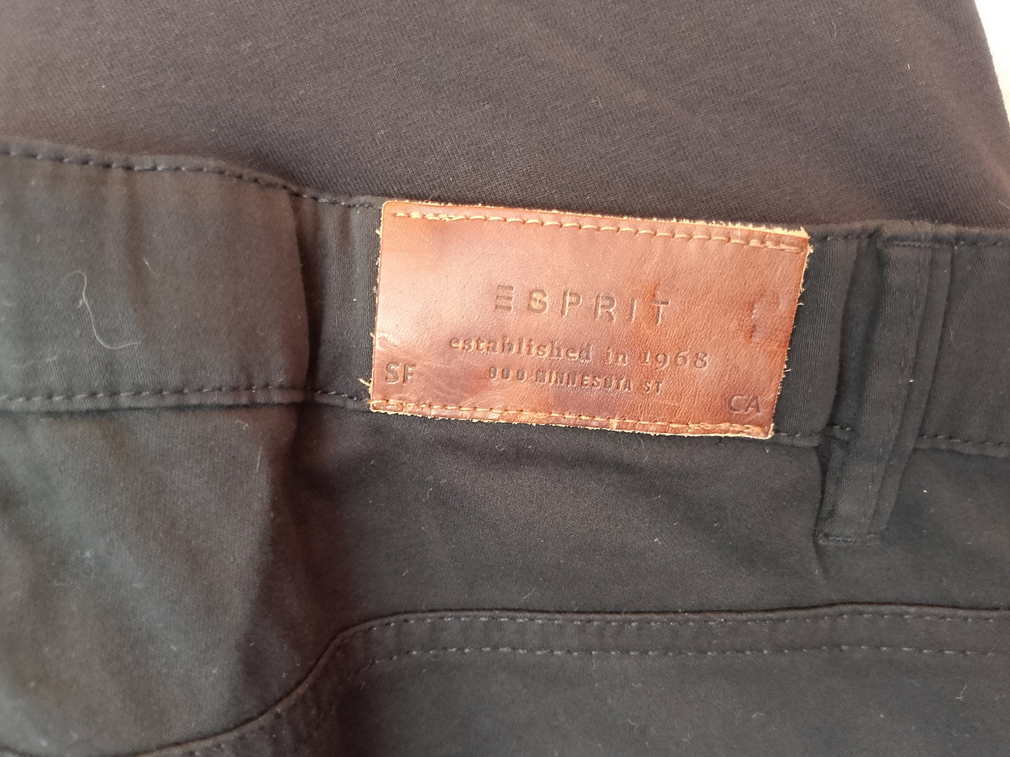Eleganță și confort de neegalat: pantaloni negri de maternitate! Marime 34