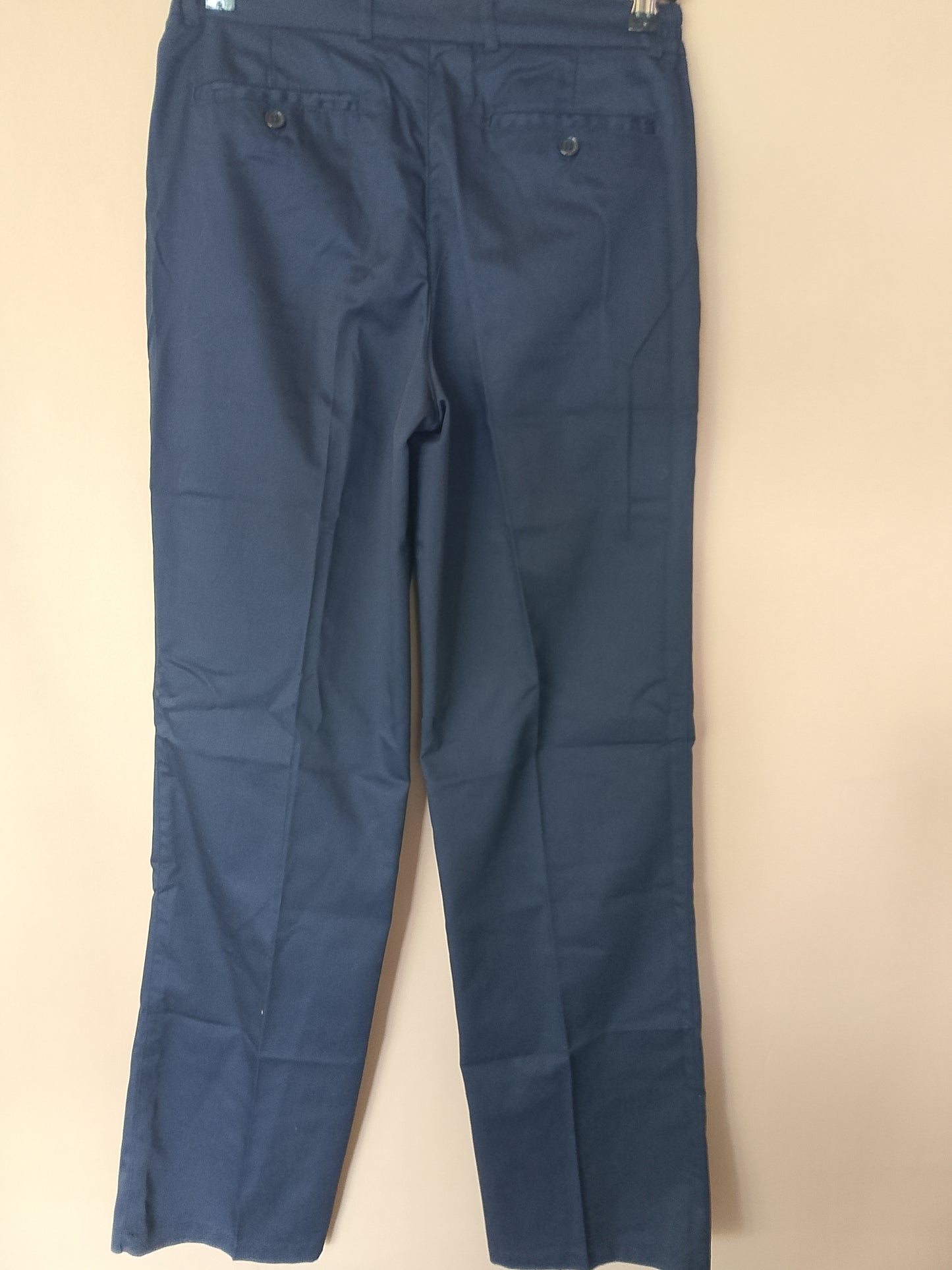 Pantaloni Clasic Tuizzi, Noi cu Etichetă - Eleganță și Practicitate la un Preț Imbatabil! Marime 42.