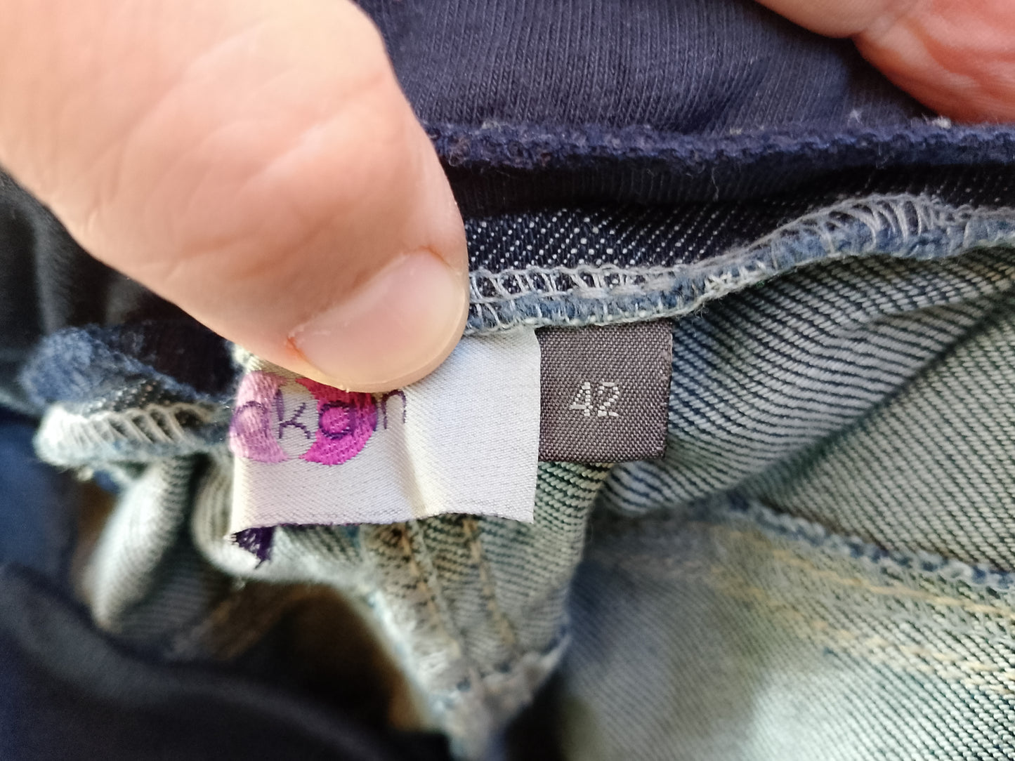 Blugi de sarcină cu tăietură largă - Confort și Stil Modern pentru Viitoarele Mămici! Marime 42