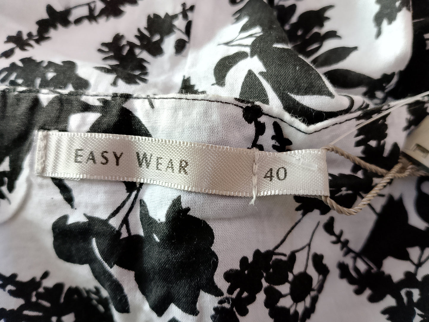 Fustă Evazată Easy Wear (El Corte Inglés) - Model Floral Alb-Negru, Mărimea 40!
