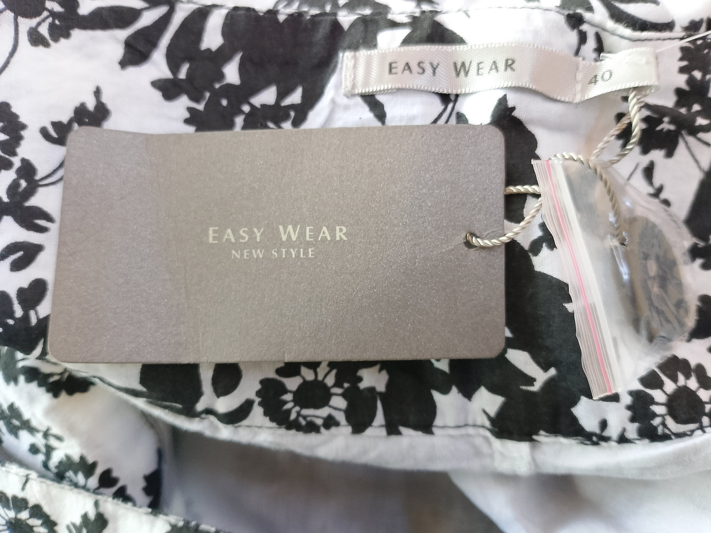 Fustă Evazată Easy Wear (El Corte Inglés) - Model Floral Alb-Negru, Mărimea 40!