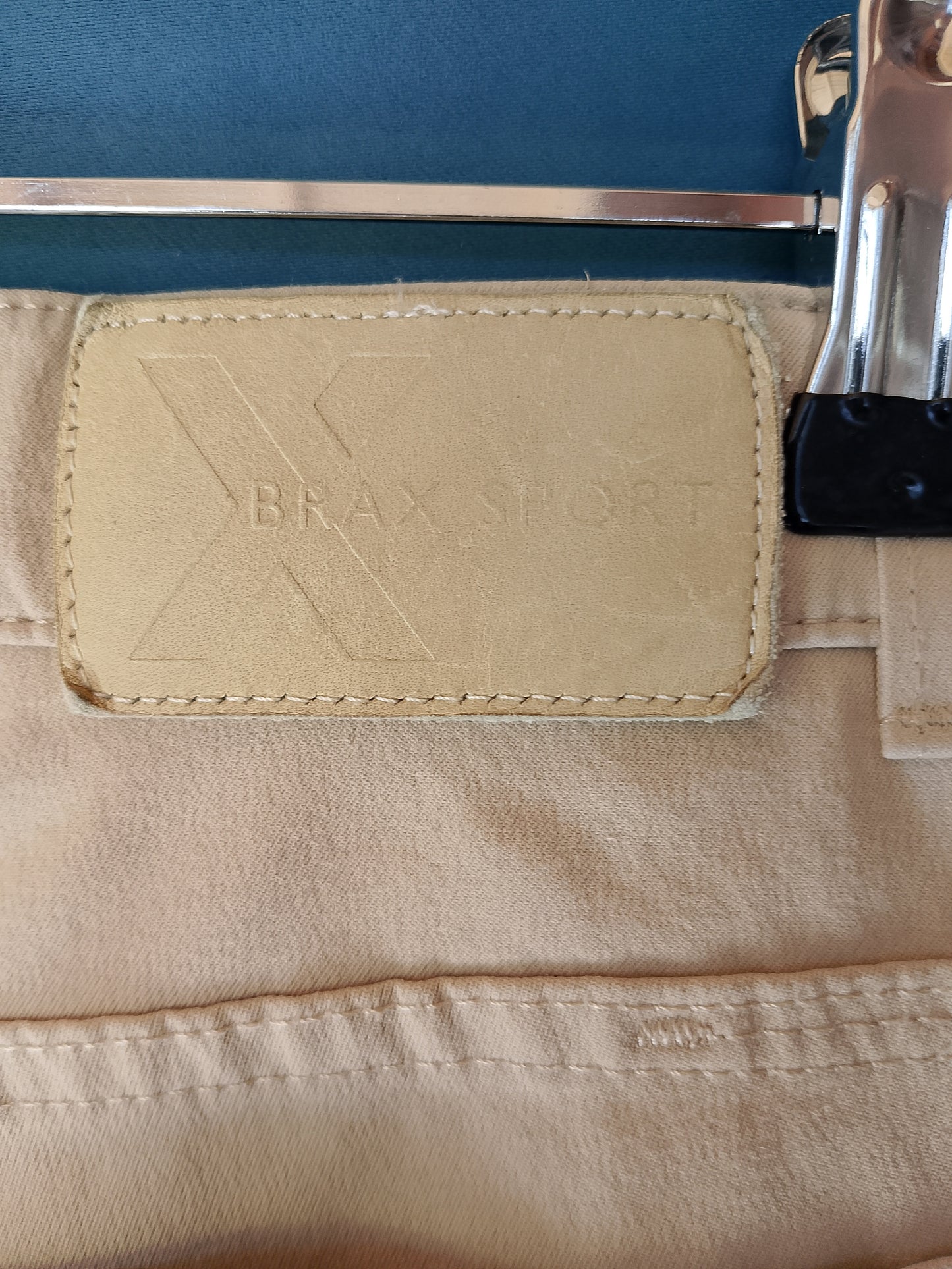 Pantaloni Casual Eleganti 'Modell Nicola', Culoare bej, Mărimea 44K - Croială Confortabilă!