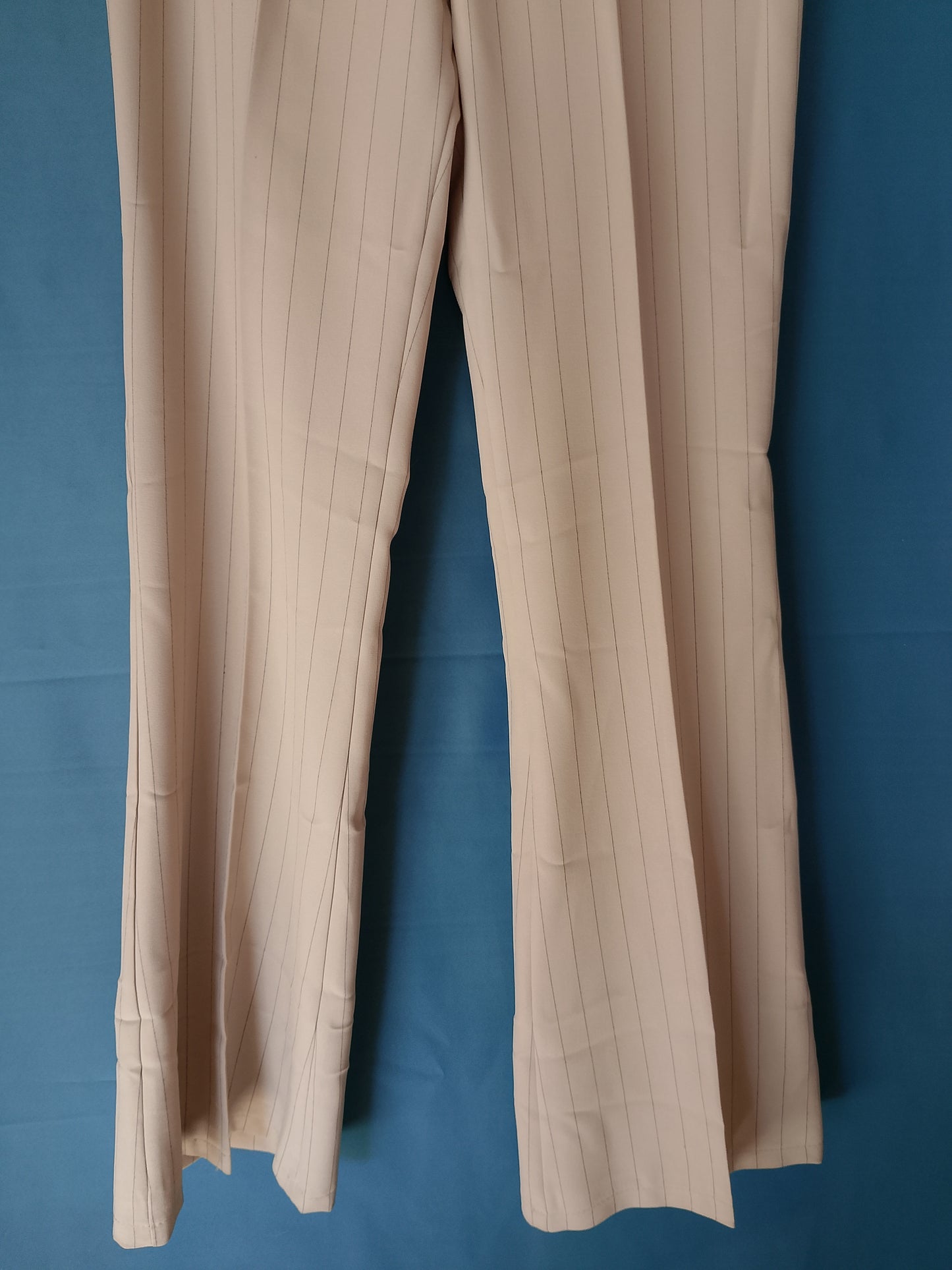 Pantaloni eleganți "Wide Leg", cu dungi fine, Mărimea 46, NOI cu etichetă!