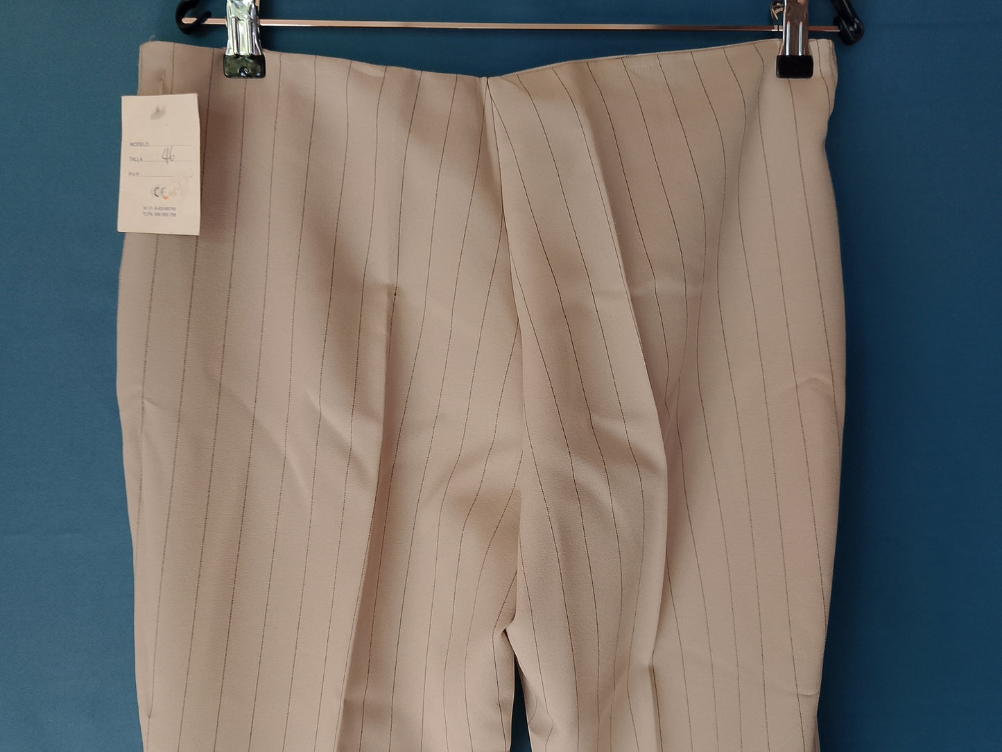 Pantaloni eleganți "Wide Leg", cu dungi fine, Mărimea 46, NOI cu etichetă!
