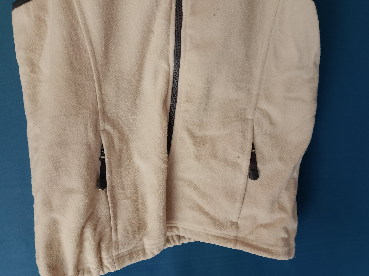 Vestă de Fleece Unisex, culoarea Bej, Mărimea S- Confort și căldură pentru activități în aer liber!