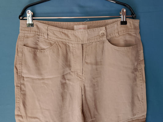 Pantaloni scurți/Capri 'Apriori', Culoare bej, Mărimea 44 - Perfecți pentru vară!