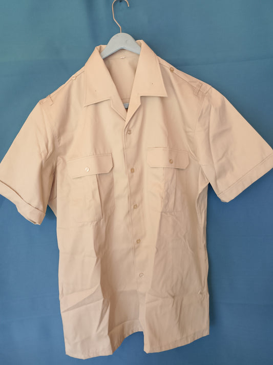 Cămașă Uniformă Clasic Militar/Pompier, Mărimea 42, Culoare Bej Deschis - Piesa de Colecție sau Uniformă Funcțională!