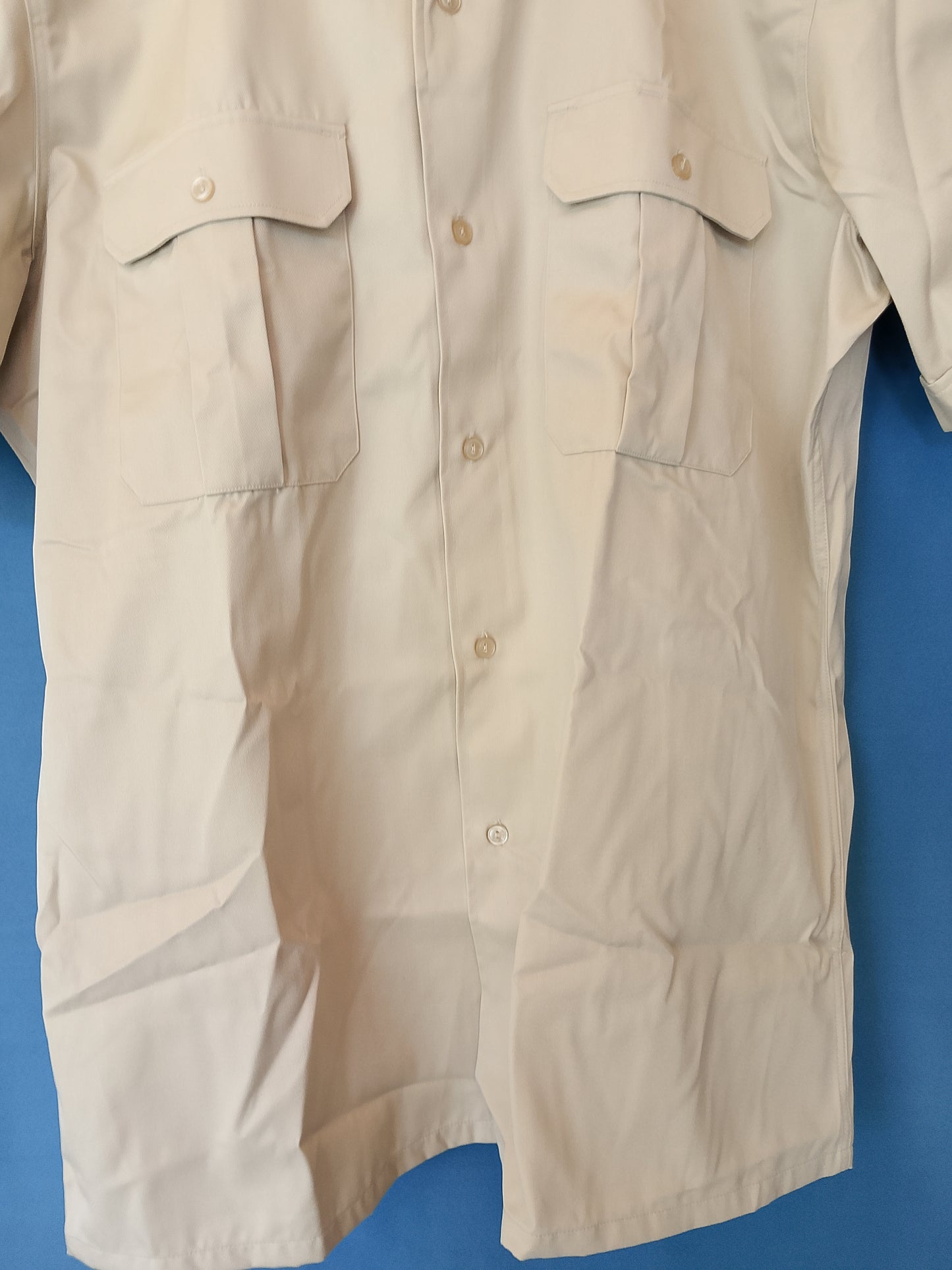 Cămașă Uniformă Clasic Militar/Pompier, Mărimea 42, Culoare Bej Deschis - Piesa de Colecție sau Uniformă Funcțională!