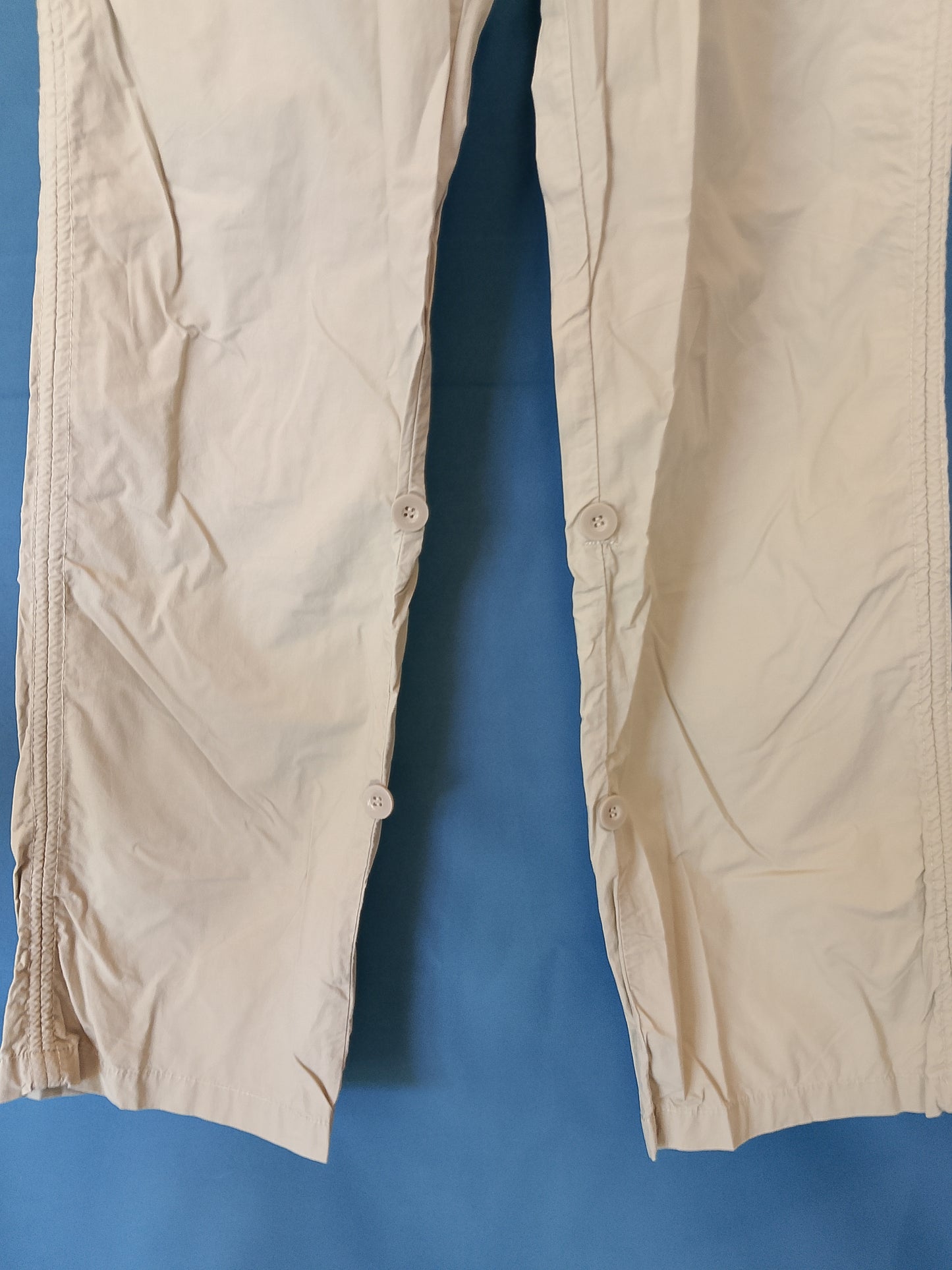 Pantaloni Casual de Maternitate 'C&A', Mărimea 38, Culoare Bej - Confort și Stil pentru viitoarele mămici!