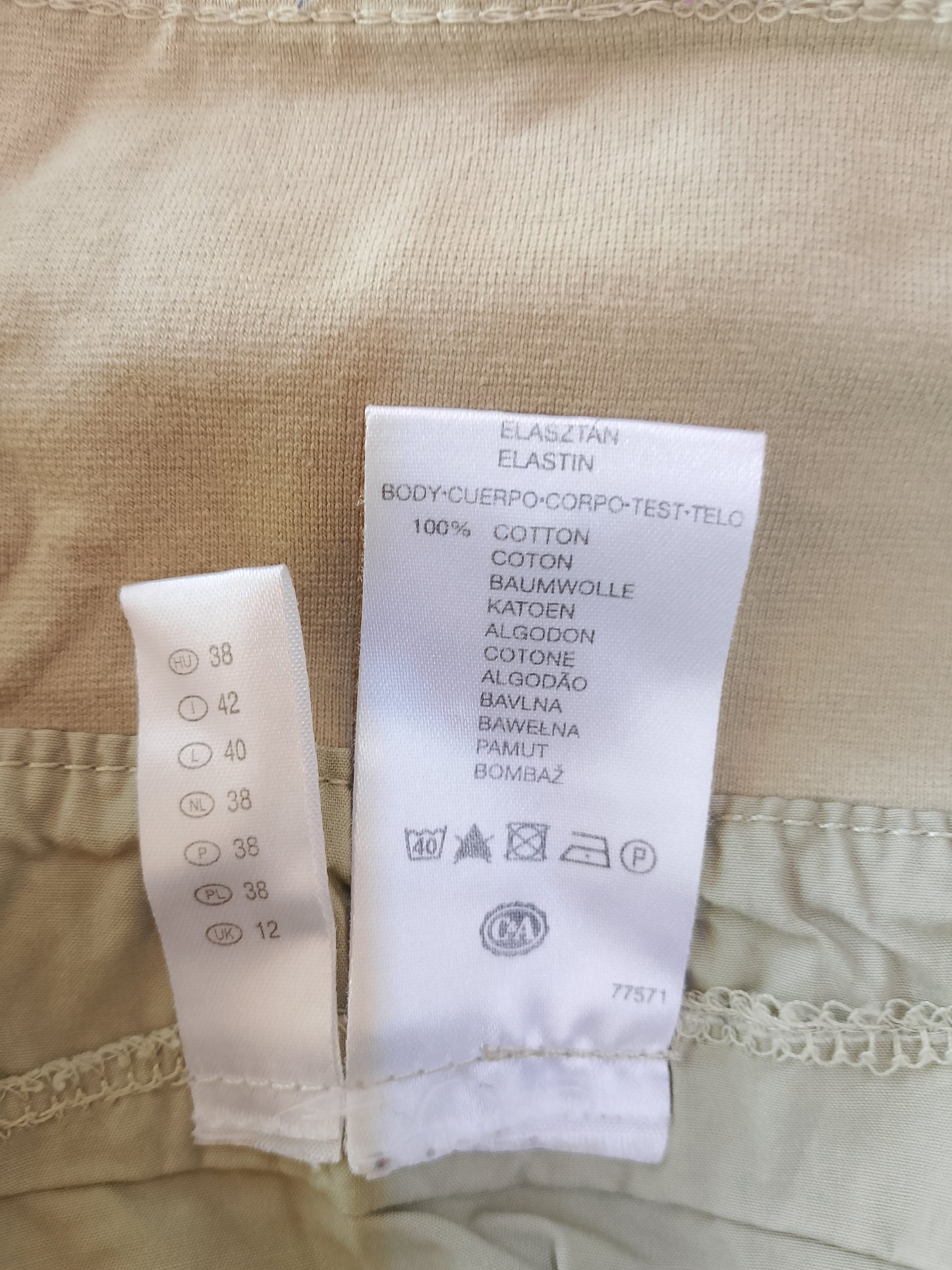 Pantaloni Casual de Maternitate 'C&A', Mărimea 38, Culoare Bej - Confort și Stil pentru viitoarele mămici!