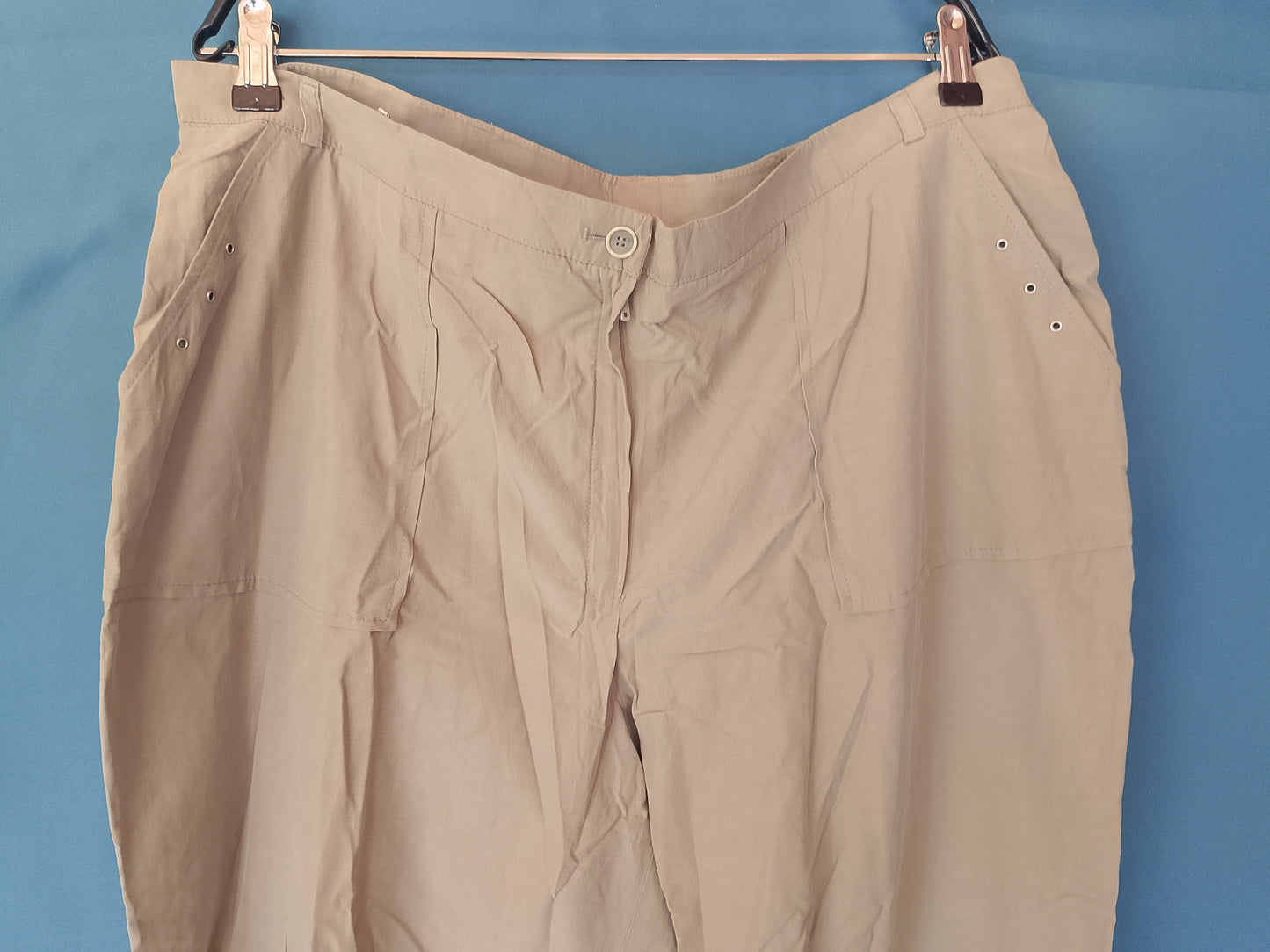Pantaloni Casual de damă, Culoare Bej, Mărimea 48, NOI cu etichetă - Confort și Stil!