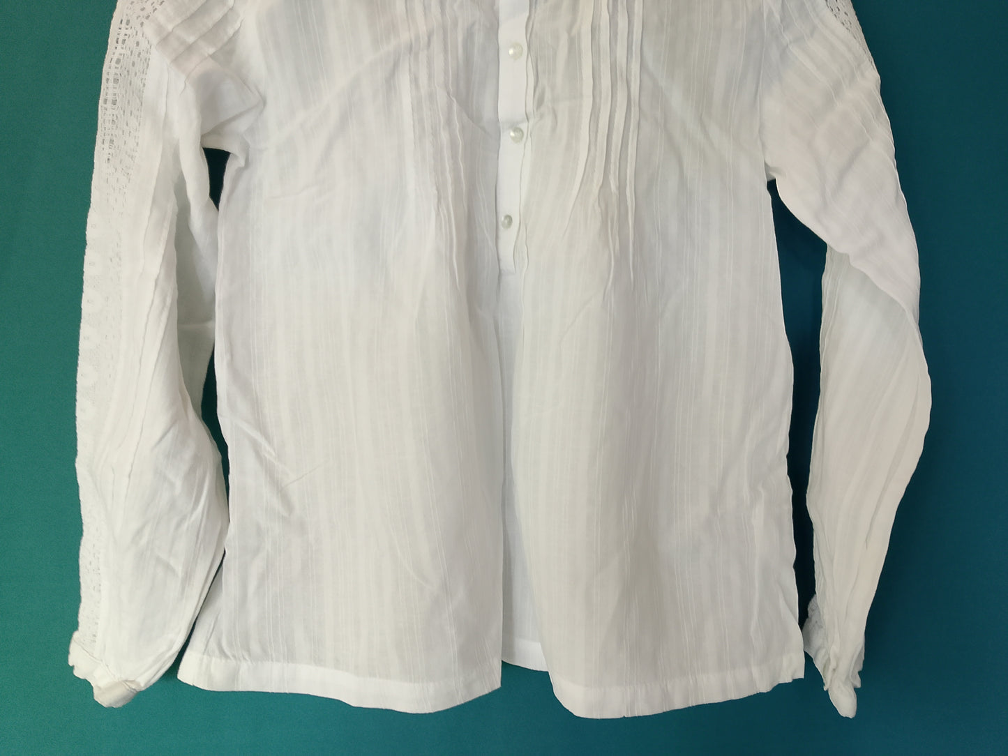 Bluză Albă de Fetițe Zara Kids, Mărimea 11-12 ani - Eleganță și Rafinament pentru Micuțe Domnișoare!