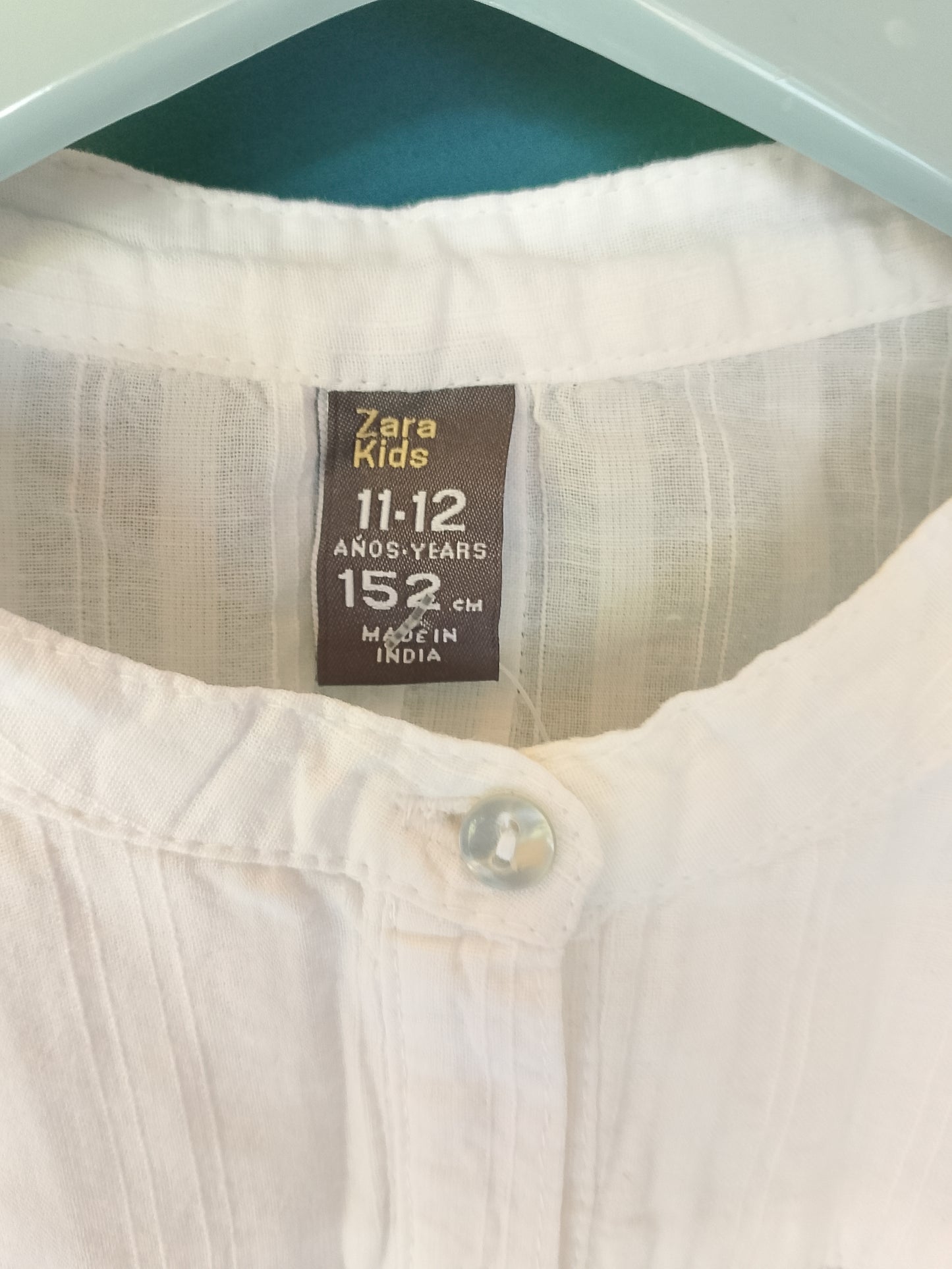 Bluză Albă de Fetițe Zara Kids, Mărimea 11-12 ani - Eleganță și Rafinament pentru Micuțe Domnișoare!