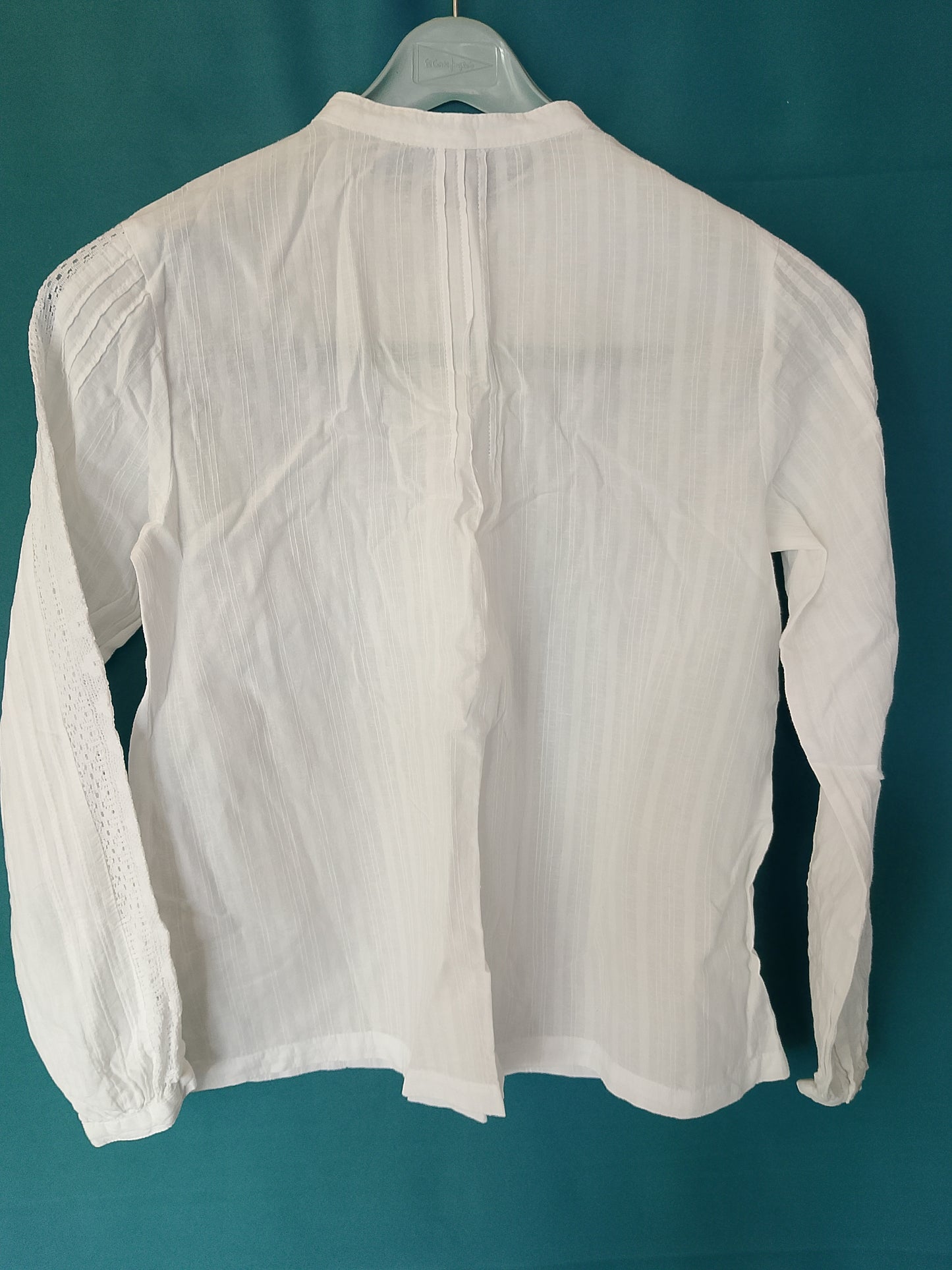 Bluză Albă de Fetițe Zara Kids, Mărimea 11-12 ani - Eleganță și Rafinament pentru Micuțe Domnișoare!