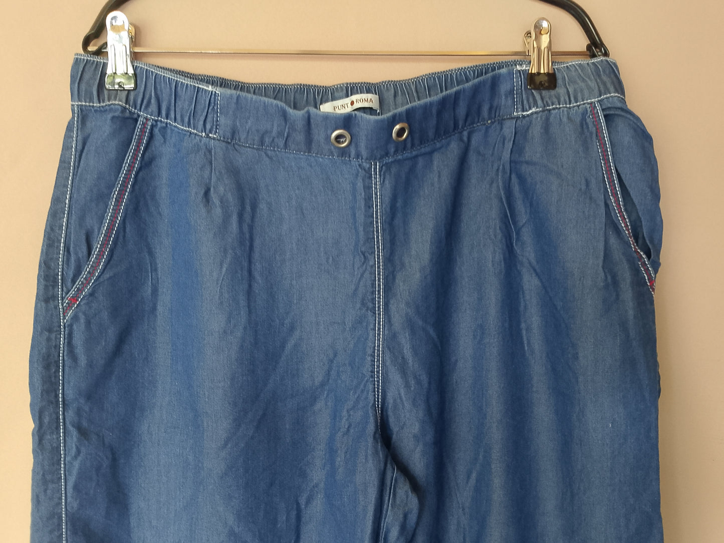 Bermudaș de vară, stil denim, cu talie elastică - Confort și stil casual. Marime M.