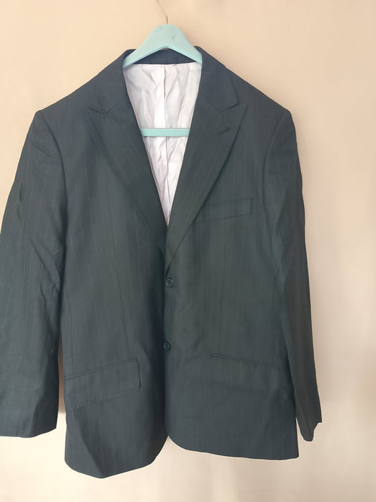 Sacou elegant, clasic: piesa esențială pentru un look business sau formal.