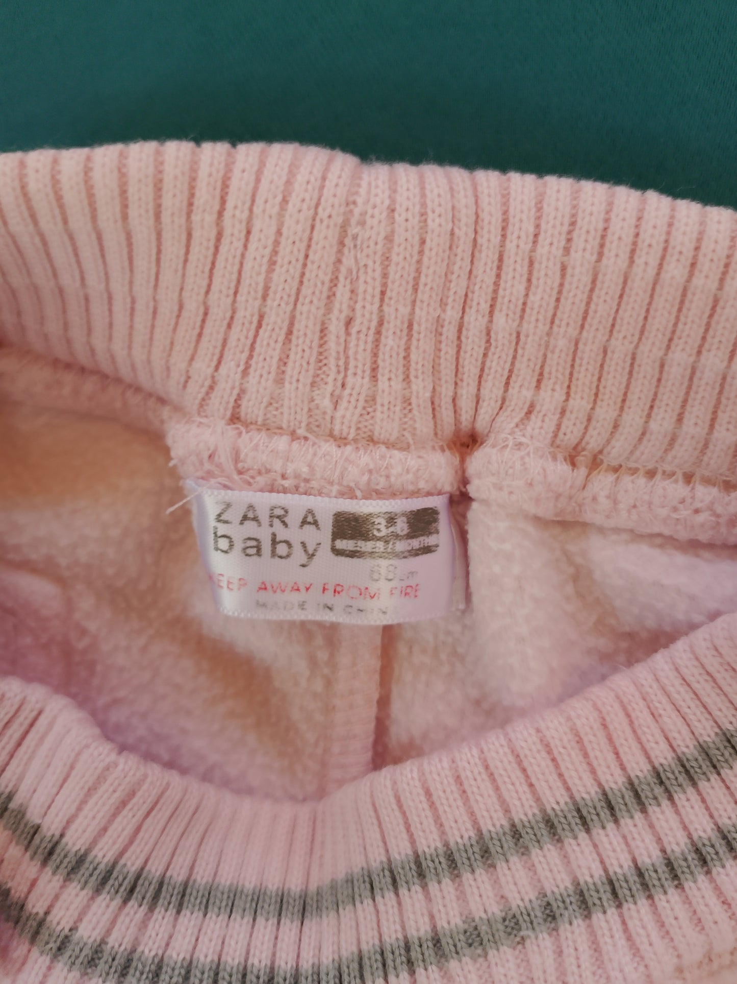O atingere de puf de vată: pantaloni de trening roz Zara Baby, pentru momente de răsfăț și joacă! 3-6 luni