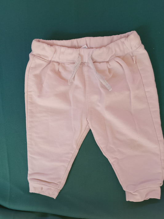 Confort și stil în nuanțe discrete: pantaloni de trening roz pudrat pentru bebeluși! 6-9 luni
