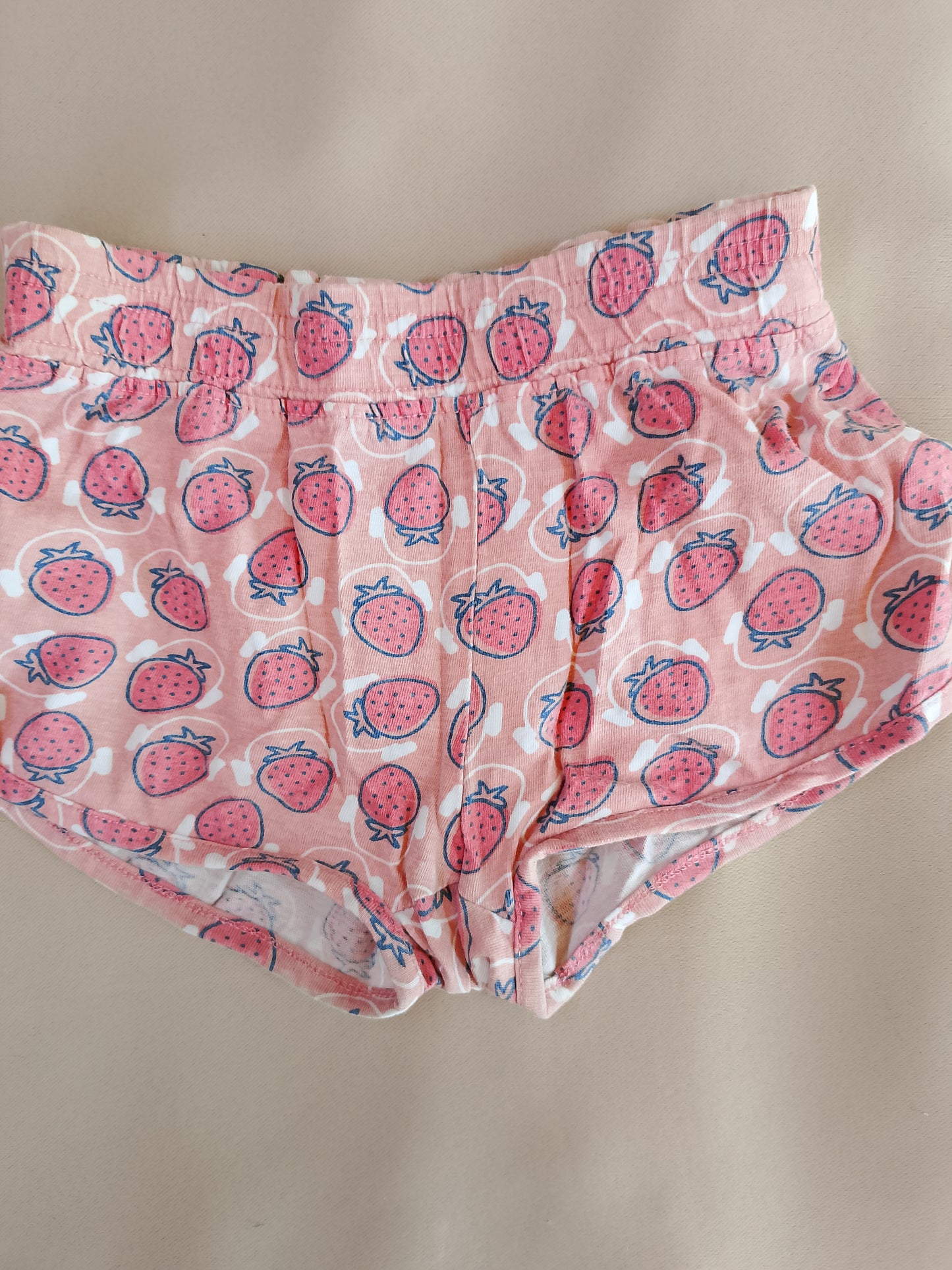 Delicioși și adorabili: pantaloni scurți cu căpșuni, perfecți pentru zilele de vară! 2-3 ani.