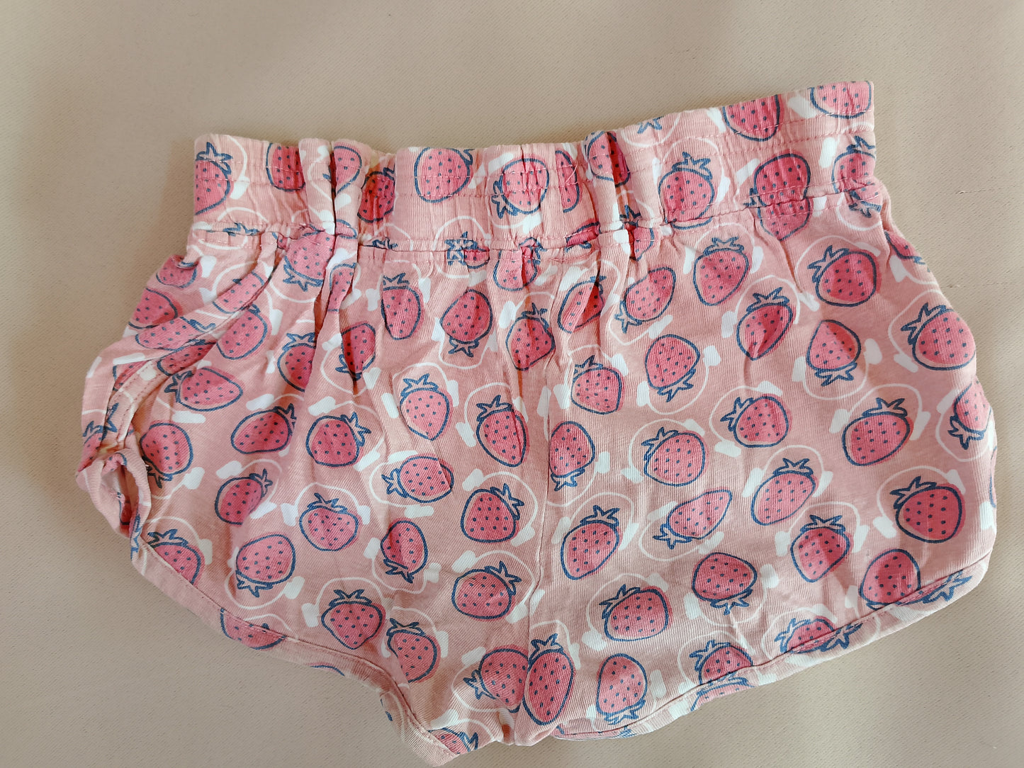 Delicioși și adorabili: pantaloni scurți cu căpșuni, perfecți pentru zilele de vară! 2-3 ani.