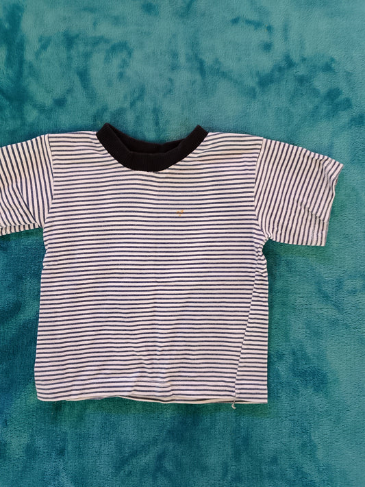 Un clasic reinventat: tricou cu dungi, stil marinăresc, pentru o vară plină de stil!
