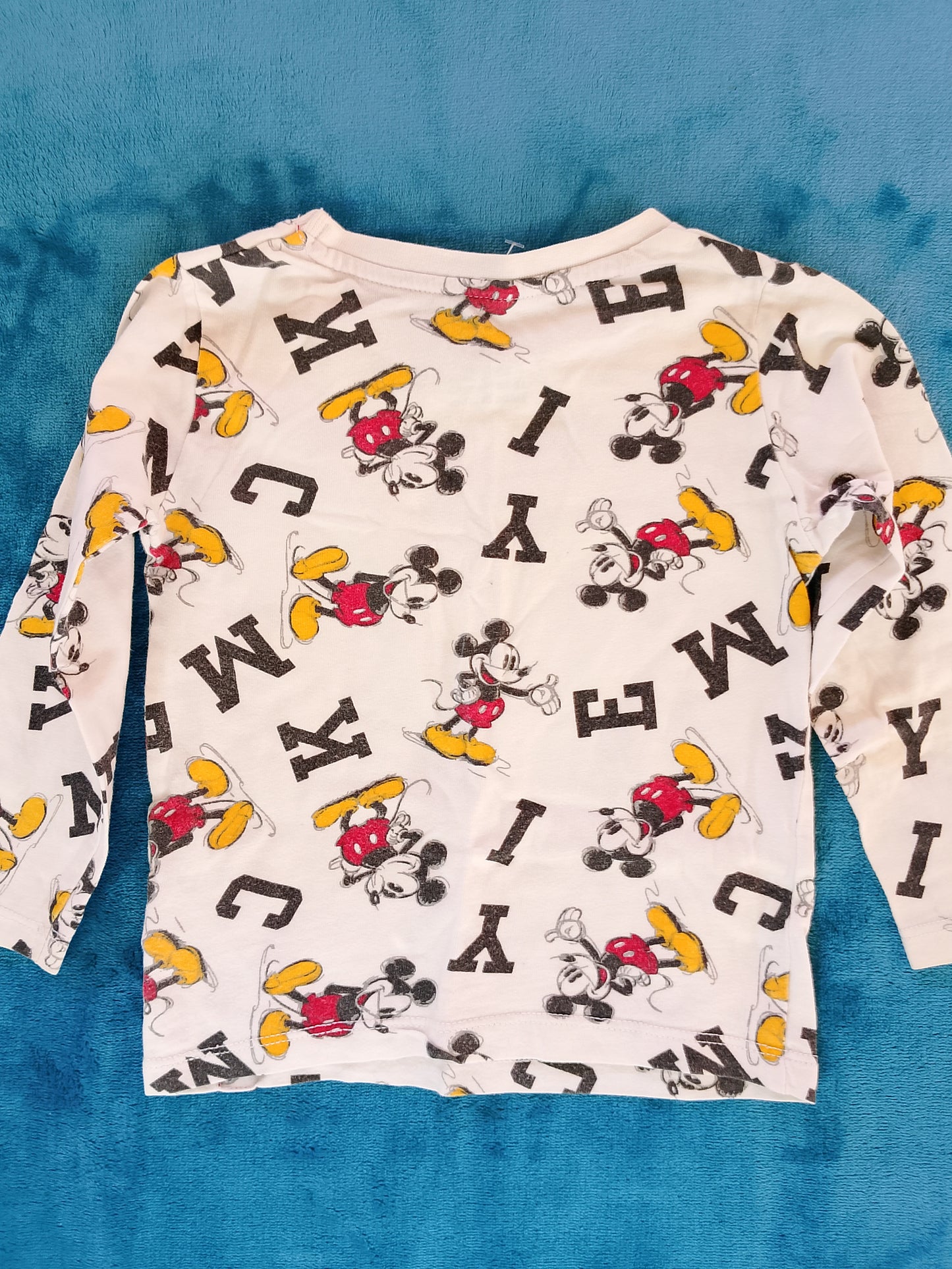Tricou cu mânecă lungă Mickey Mouse - un clasic Disney pentru copii!  12- 18 luni.