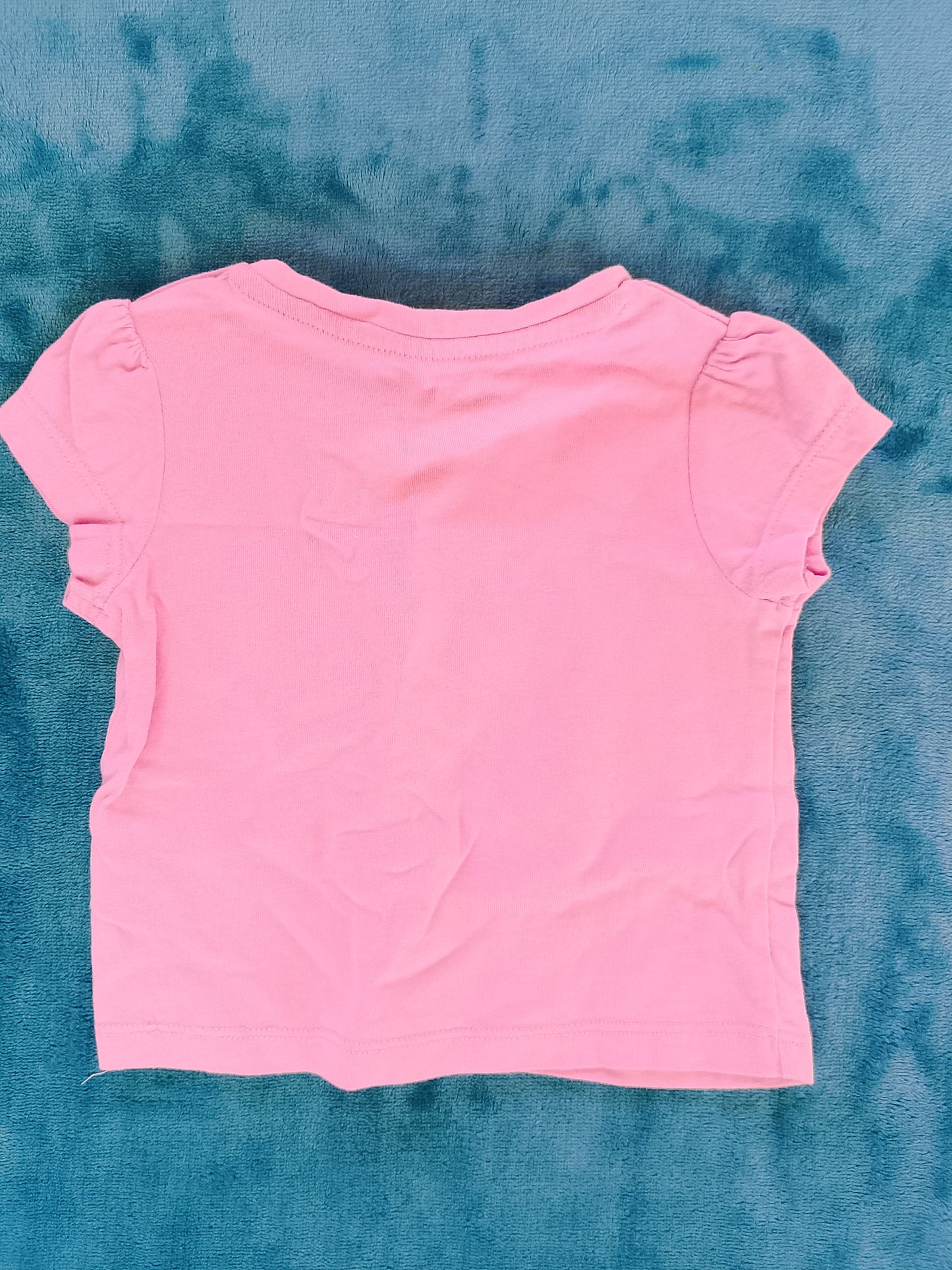 Tricou roz de fetițe "Hula Bunny" - perfect pentru un spirit vesel de vară!