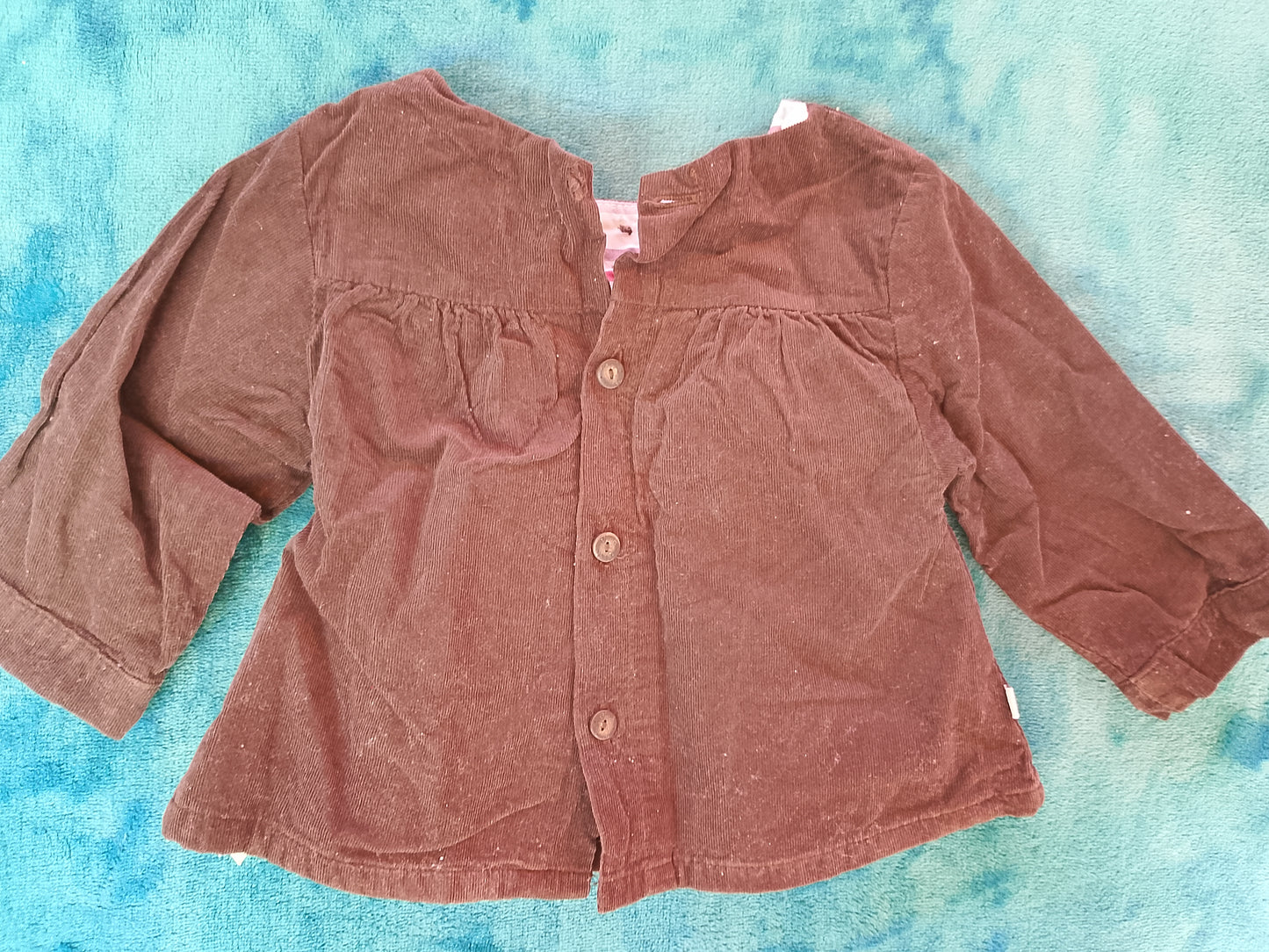 Bluză/Cămașă Bebeluși din Catifea Reiată Maro – Stil Clasic și Confort!