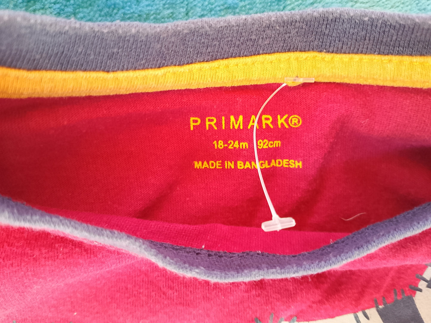 Tricou Primark cu Raton pe Trotinetă – Gata de Aventură (18-24 Luni / 92 cm)!