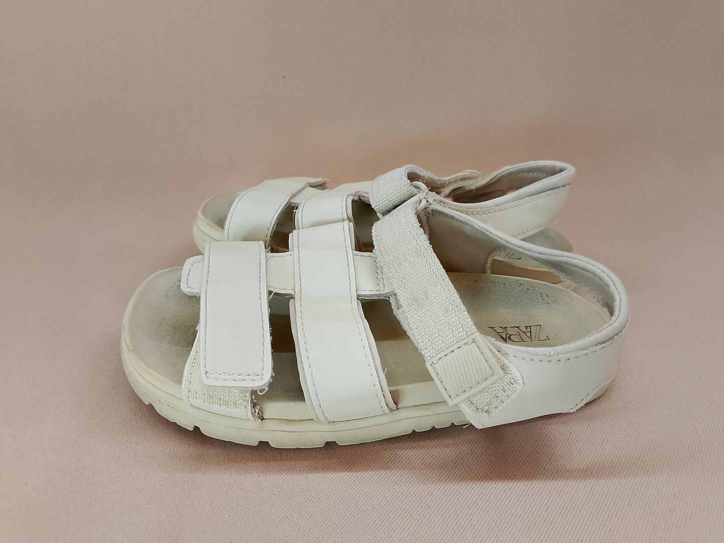 Sandale albe, unisex - Confort și stil pentru zilele însorite!
